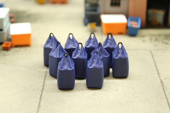 BS6027 Fertiliser Tonne Bags Resin Models - DARK BLUE - Pack of 10