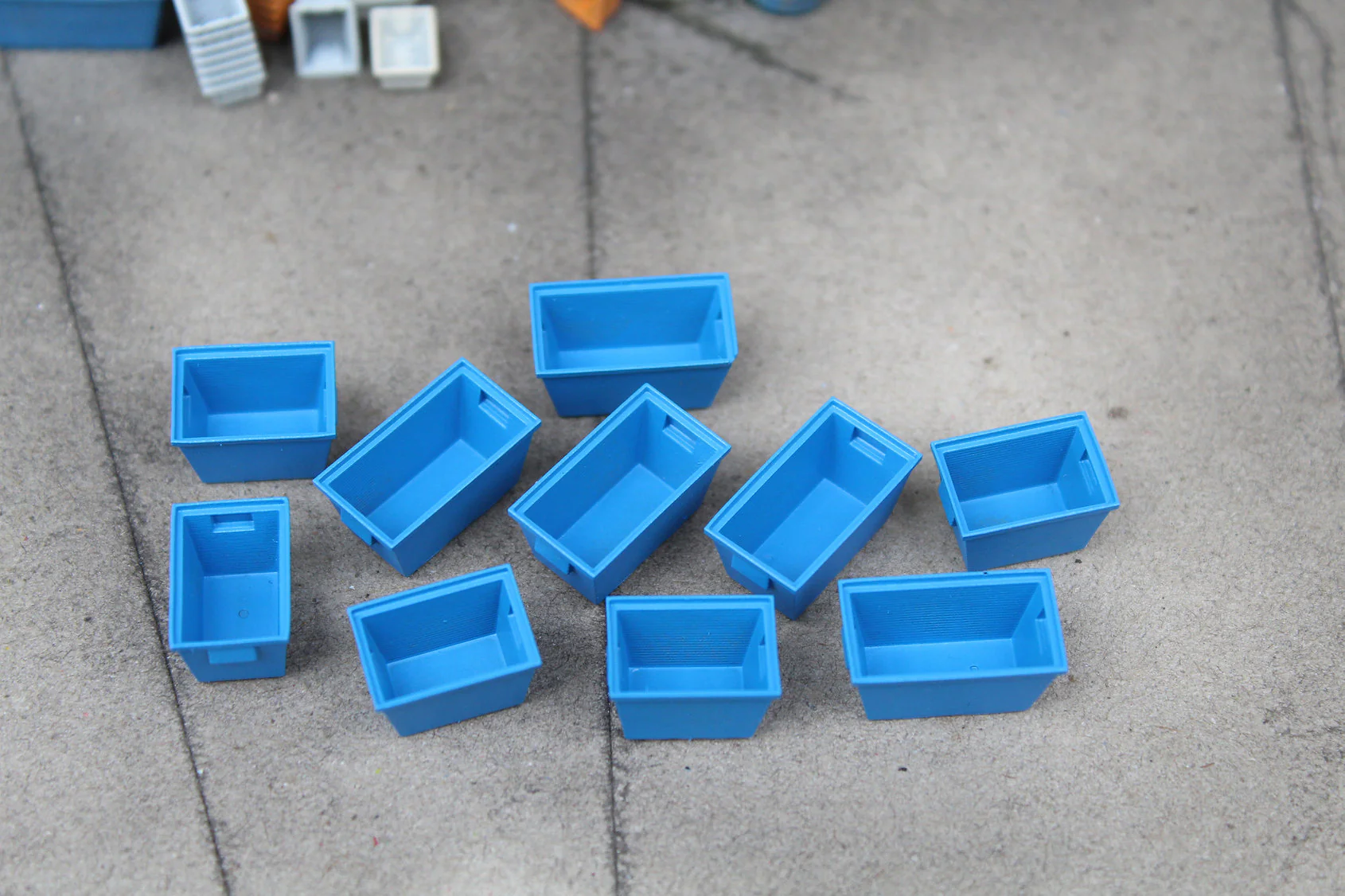 BS6075 Fishing Net Tubs - UNPAINTED - Pack of 10 - Image 2