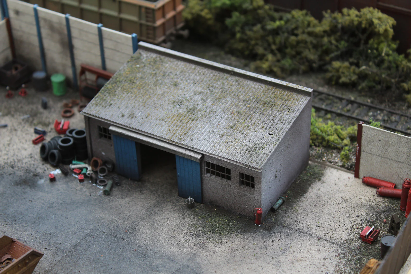 BS8030 Concrete Workshop Building Garage Sloped Roof - UNPAINTED - Image 2