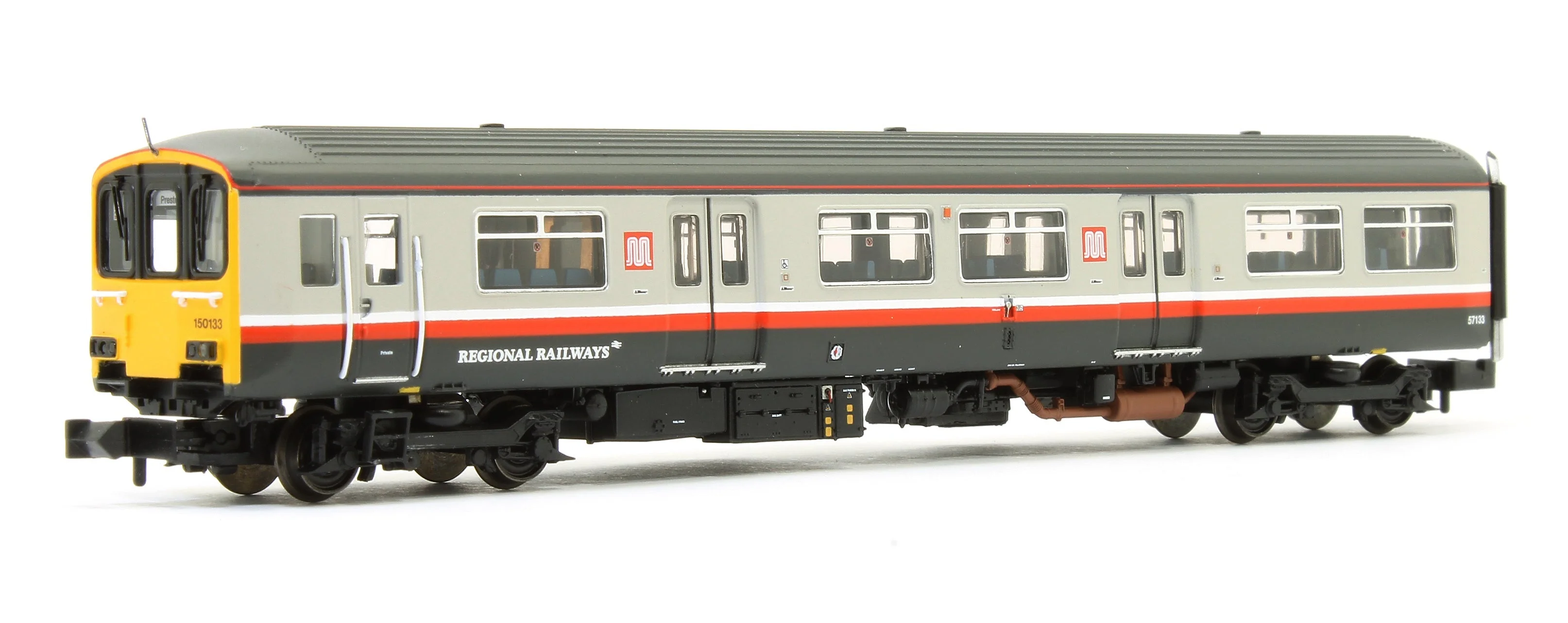 371-336SF Pre-Owned Class 150/1 2-Car DMU 150133 BR GMPTE (Regional Railways) DCC Sound - Image 3