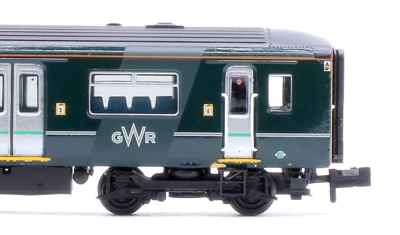 371-337SF Class 150/2 2-Car DMU 150232 GWR Green (FirstGroup) - DCC Sound - Image 12