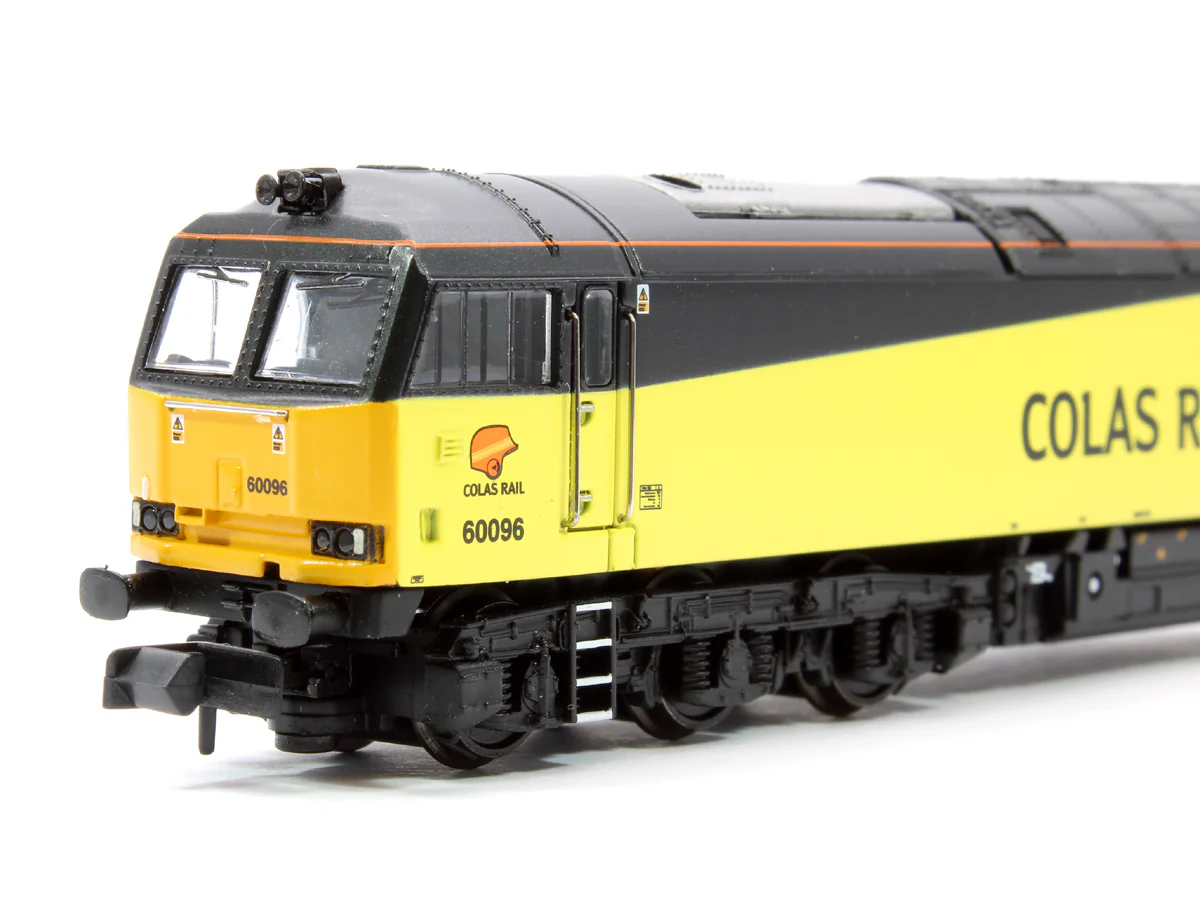 371-358ASF Class 60 60096 Colas Rail Freight Diesel Locomotive - DCC Sound - Image 6
