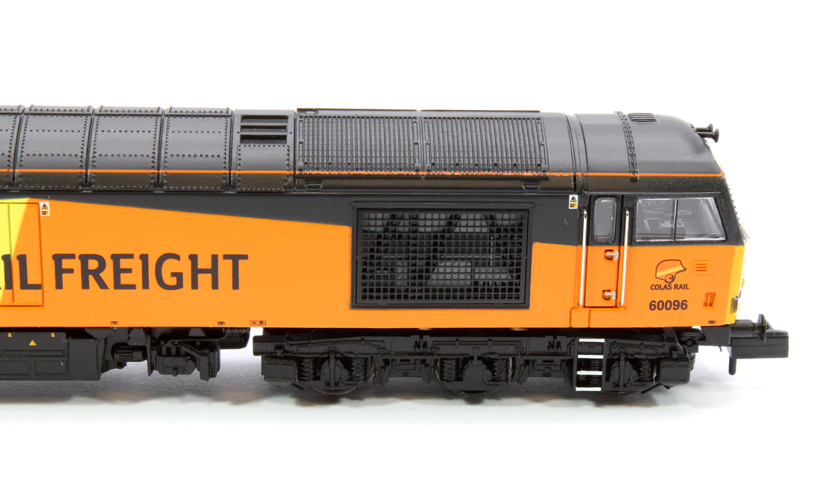 371-358ASF Class 60 60096 Colas Rail Freight Diesel Locomotive - DCC Sound - Image 9