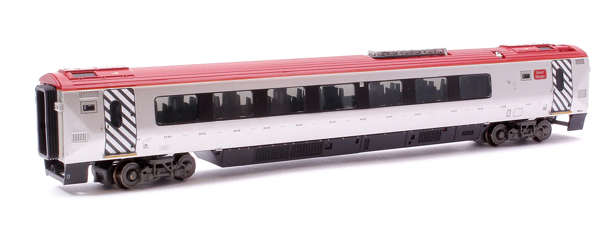 371-680 Class 220 4-Car DEMU 220018 'Dorset Voyager' Virgin Trains (Revised) - Image 4
