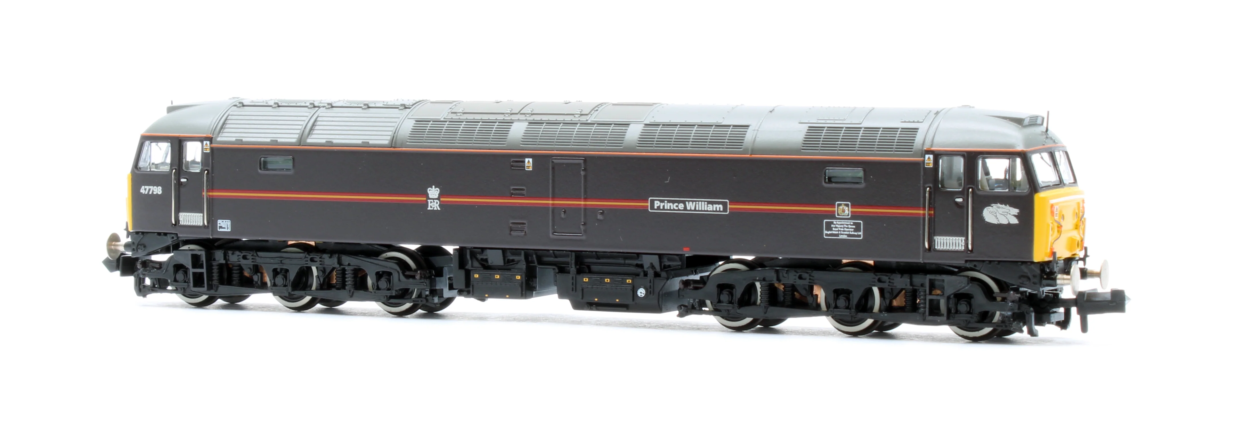 372-262NRMSF Class 47/7 47798 'Prince William' EWS Royal Claret (Locomotion Models Exclusive) Diesel Locomotive - DCC Sound - Image 4