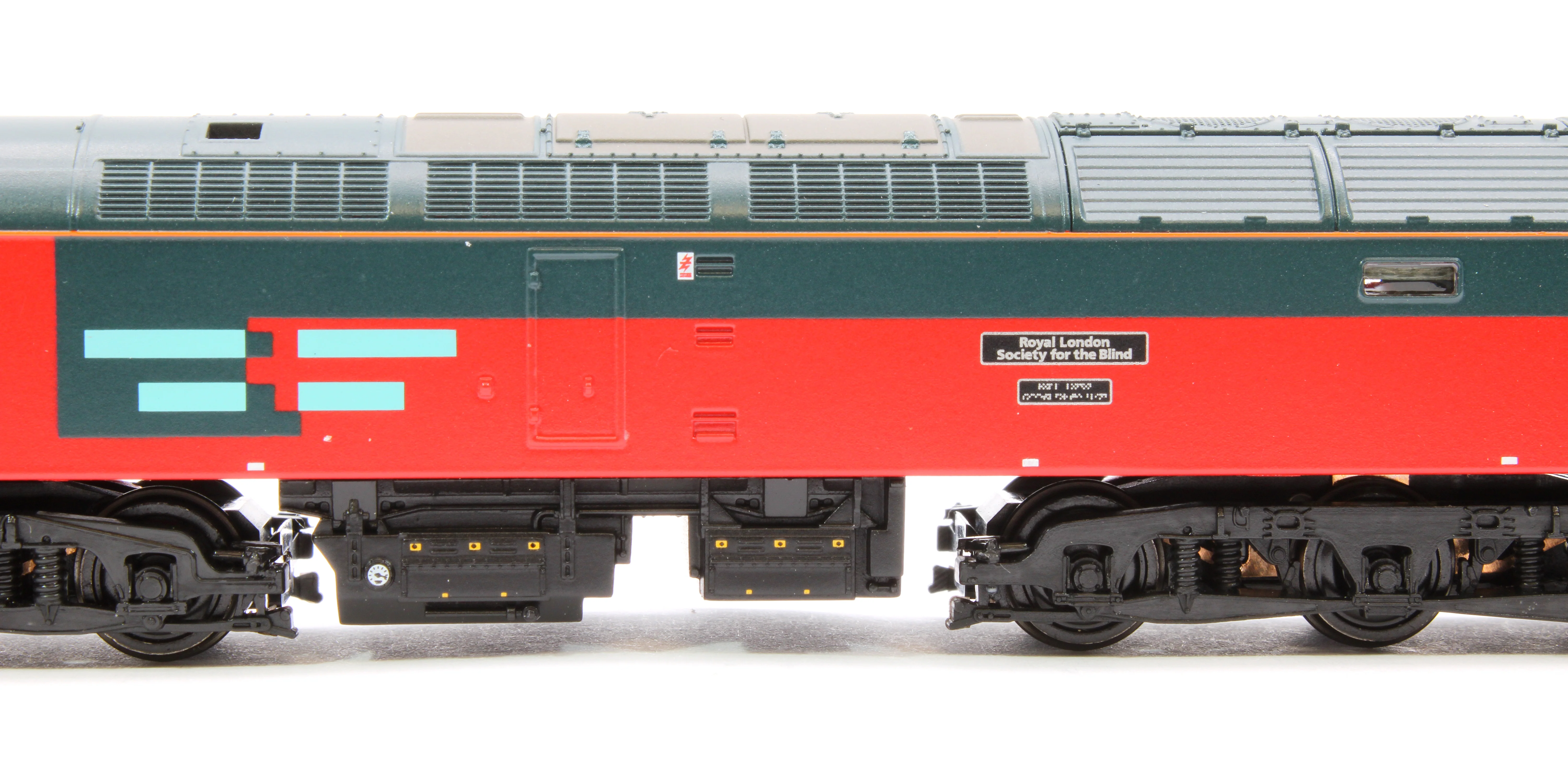 372-262SF Class 47/7 47745 'Royal London Society For The Blind' Rail Express Systems Diesel Locomotive - Sound Fitted - Image 8