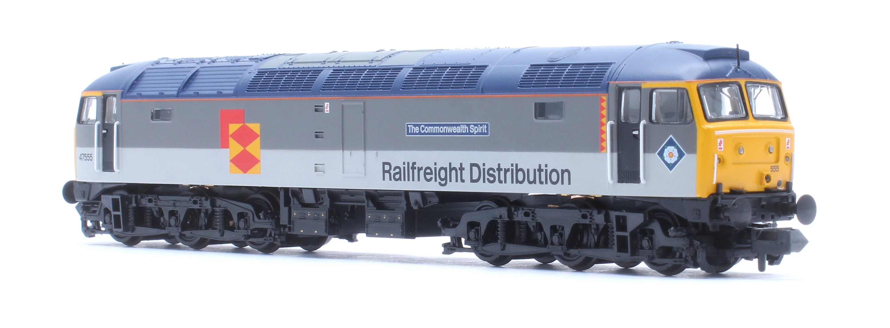 372-263 Class 47/4 47555 'The Commonwealth Spirit' BR RF Distribution European Diesel Locomotive - Image 4