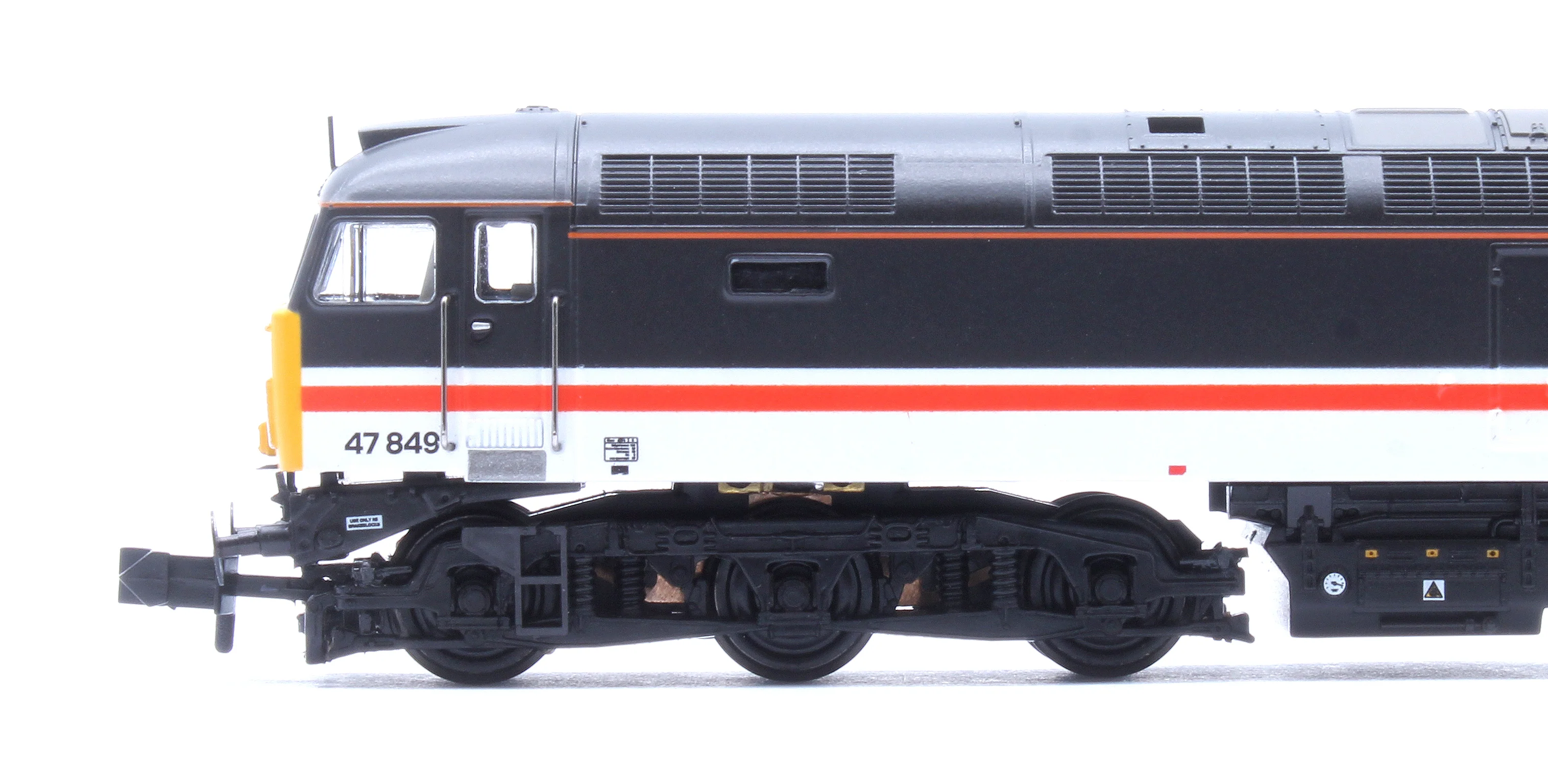 372-266SF Class 47/4 47849 BR InterCity (Swallow) Diesel Locomotive - DCC Sound - Image 6