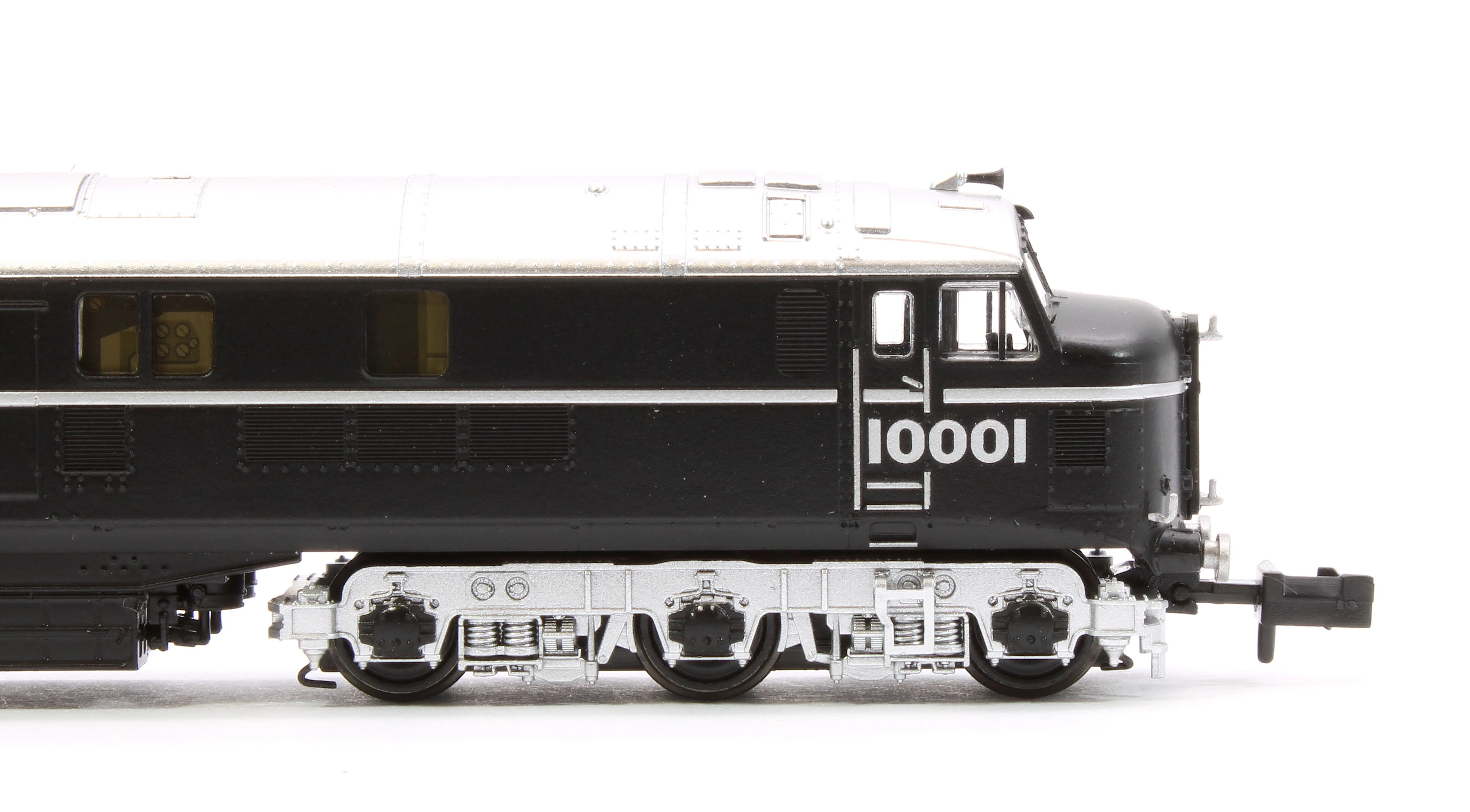 372-913SF LMS 10001 BR Black (Early Emblem) Diesel Locomotive - DCC Sound - Image 10