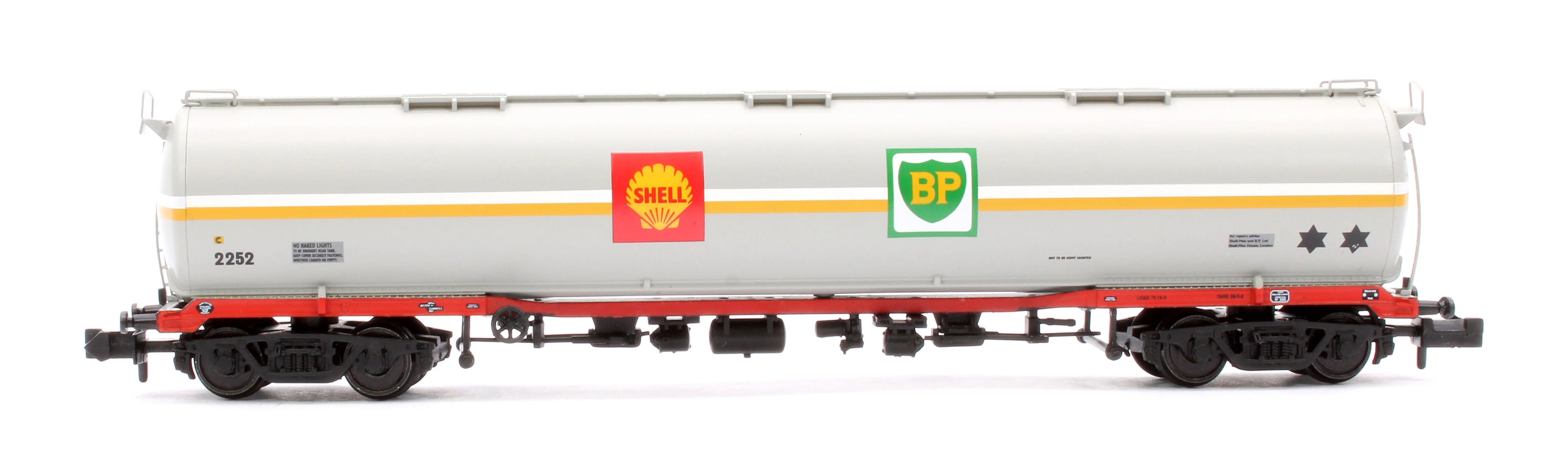 373-564 BR 102T TEA Bogie Tank Wagon 'Shell/BP' Grey No. 2252 - Image 2