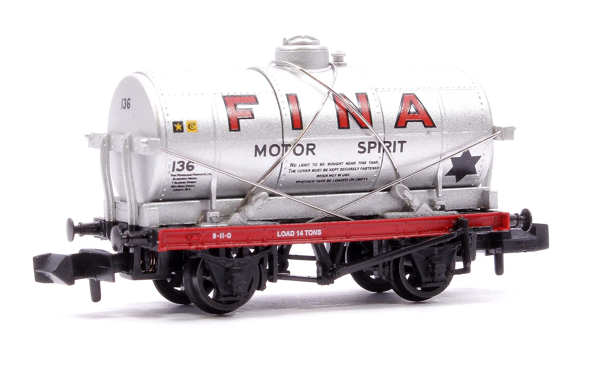 373-658A 14T Tank Wagon 'Fina' Silver No. 136 - Image 3