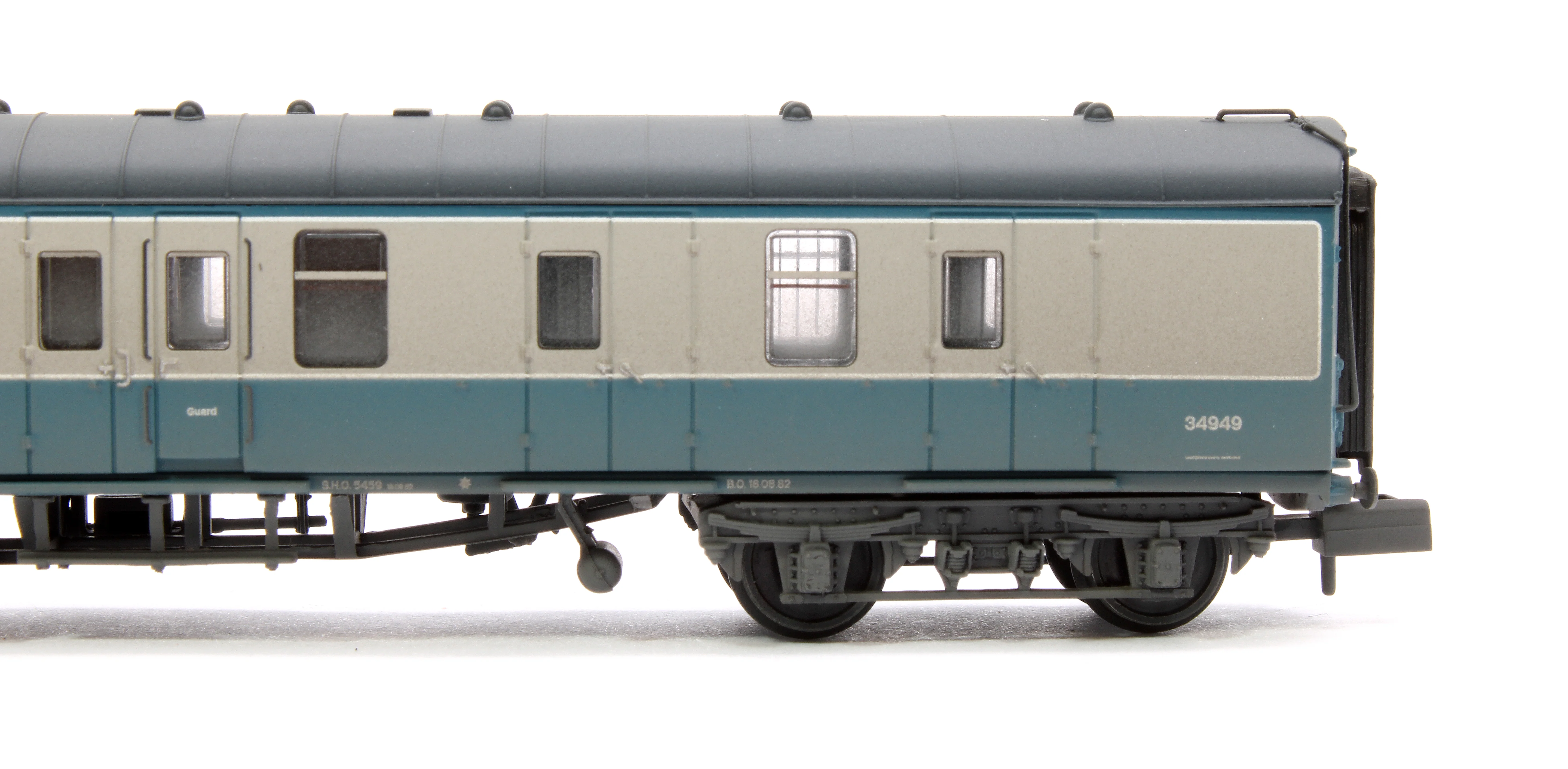 374-188D BR Mk1 BSK Brake Second Corridor BR Blue & Grey No.34949 - Weathered - Image 4