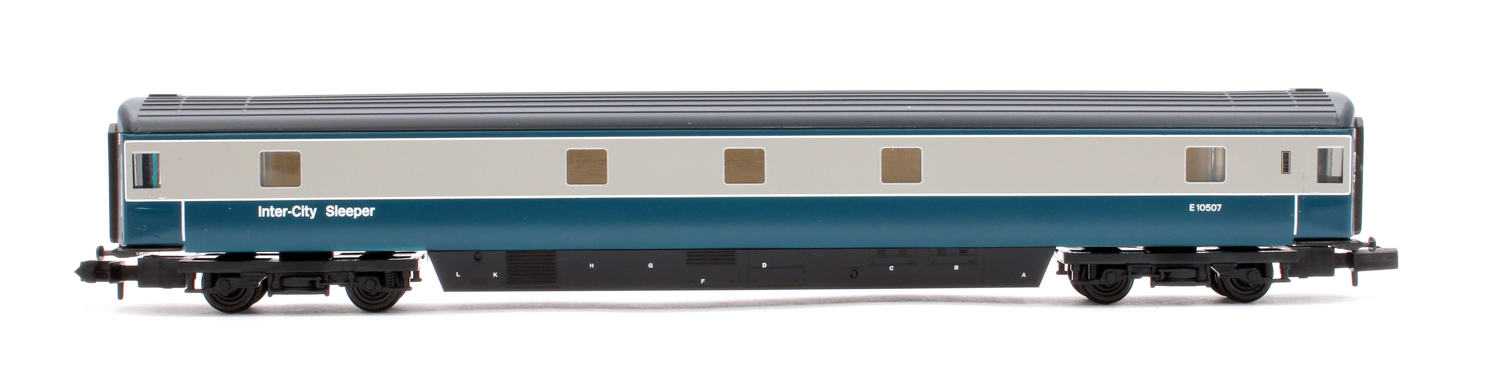 374-477A BR Mk3 SLEP Sleeper with Pantry BR Blue & Grey (Inter-City Sleeper) No.E10507 - Image 2