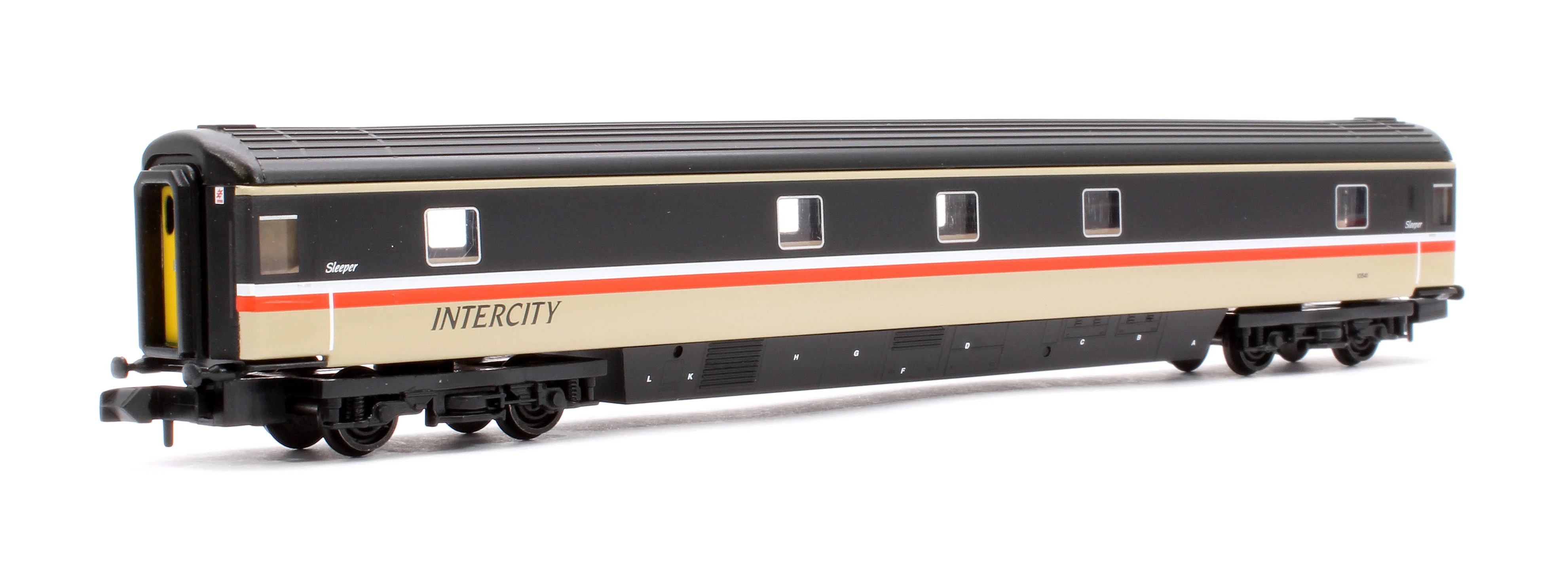 374-478 BR Mk3 SLEP Sleeper with Pantry BR InterCity (Swallow) No.10541 - Image 3