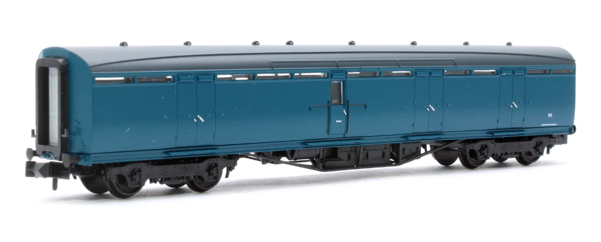 374-863 LNER Thompson Full Brake BR Blue E11
