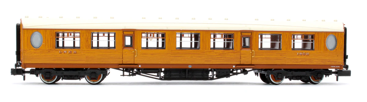 376-250B LNER Thompson Third Corridor LNER Teak Effect 1452 - Image 2