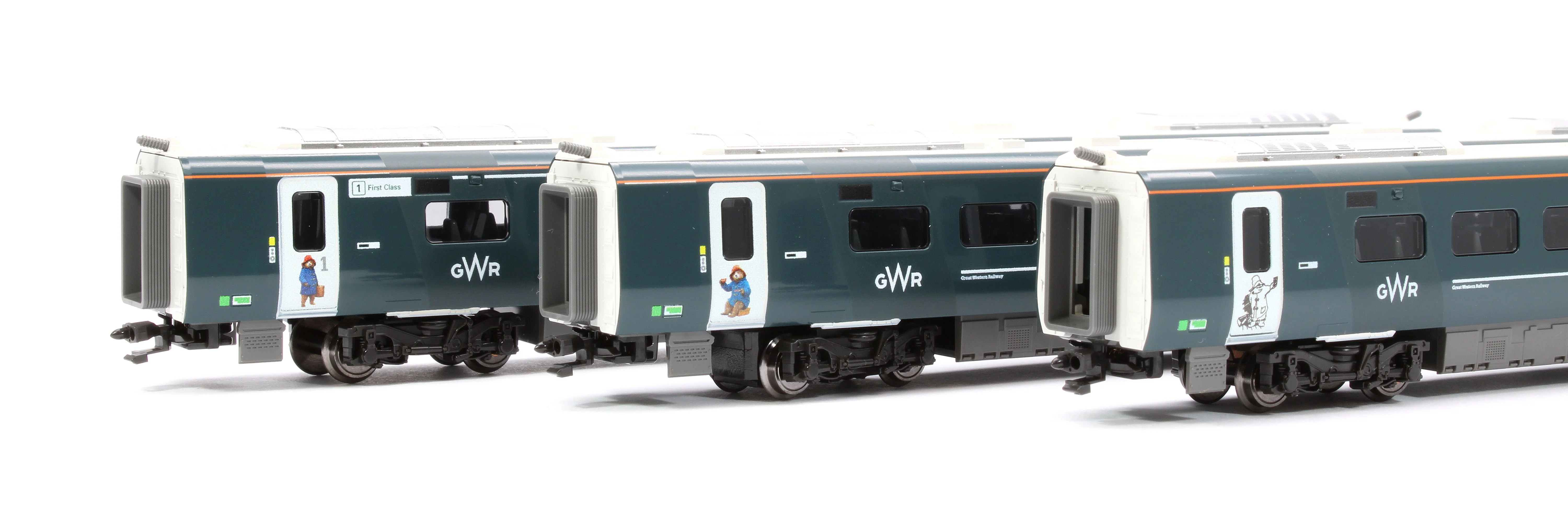 GM2000106 GWR Class 800/0 Paddington Bear Premium Train Set - Image 13