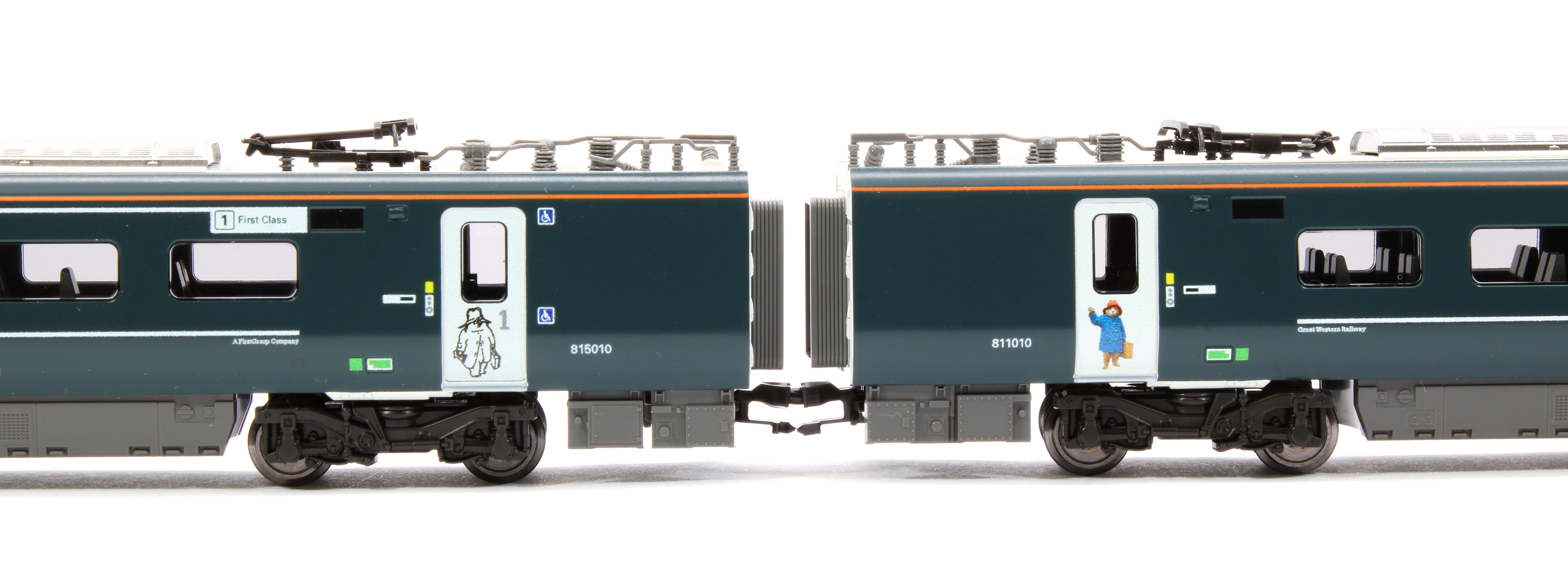 GM2000106 GWR Class 800/0 Paddington Bear Premium Train Set - Image 14