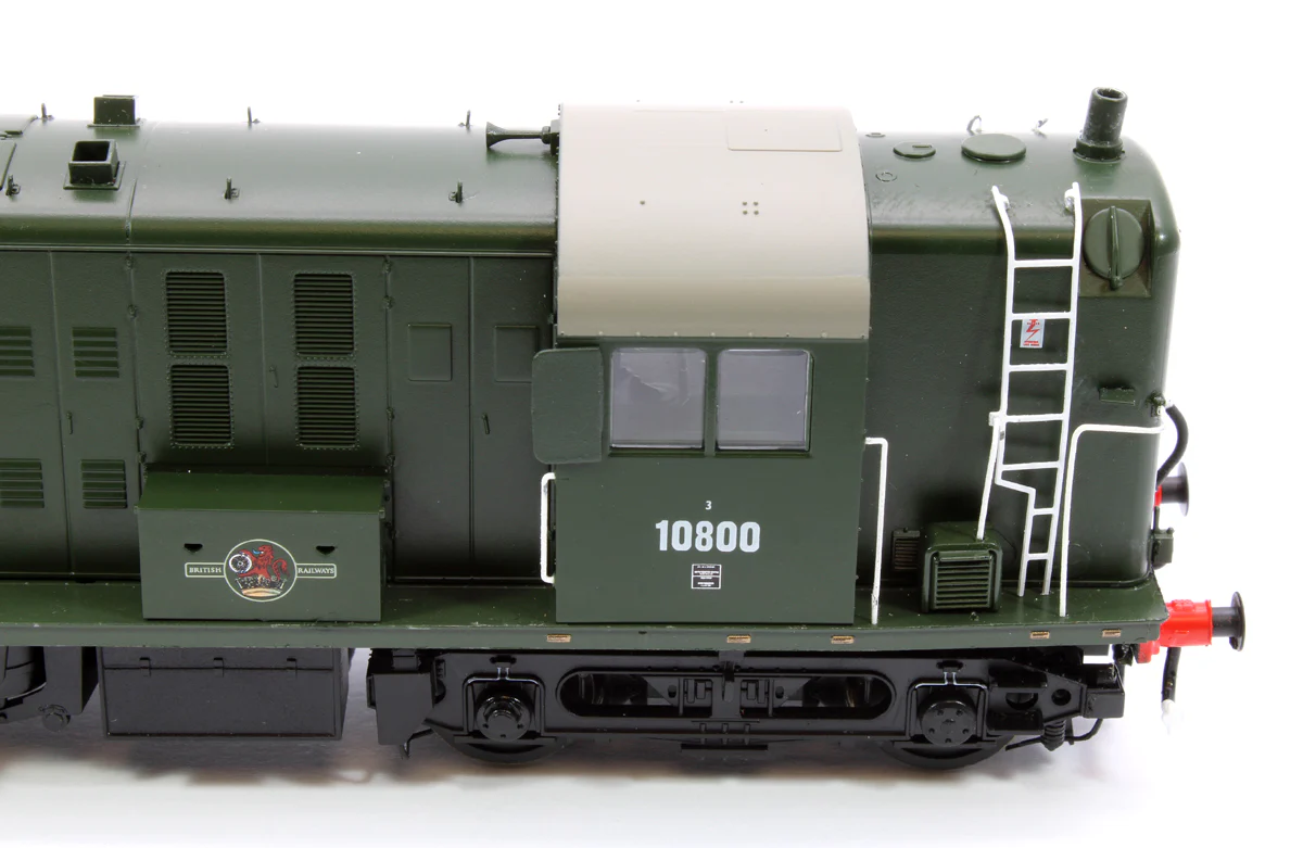 1083 North British Prototype 10800 BR Late Crest Green with Black bogies Diesel Locomotive - Image 9