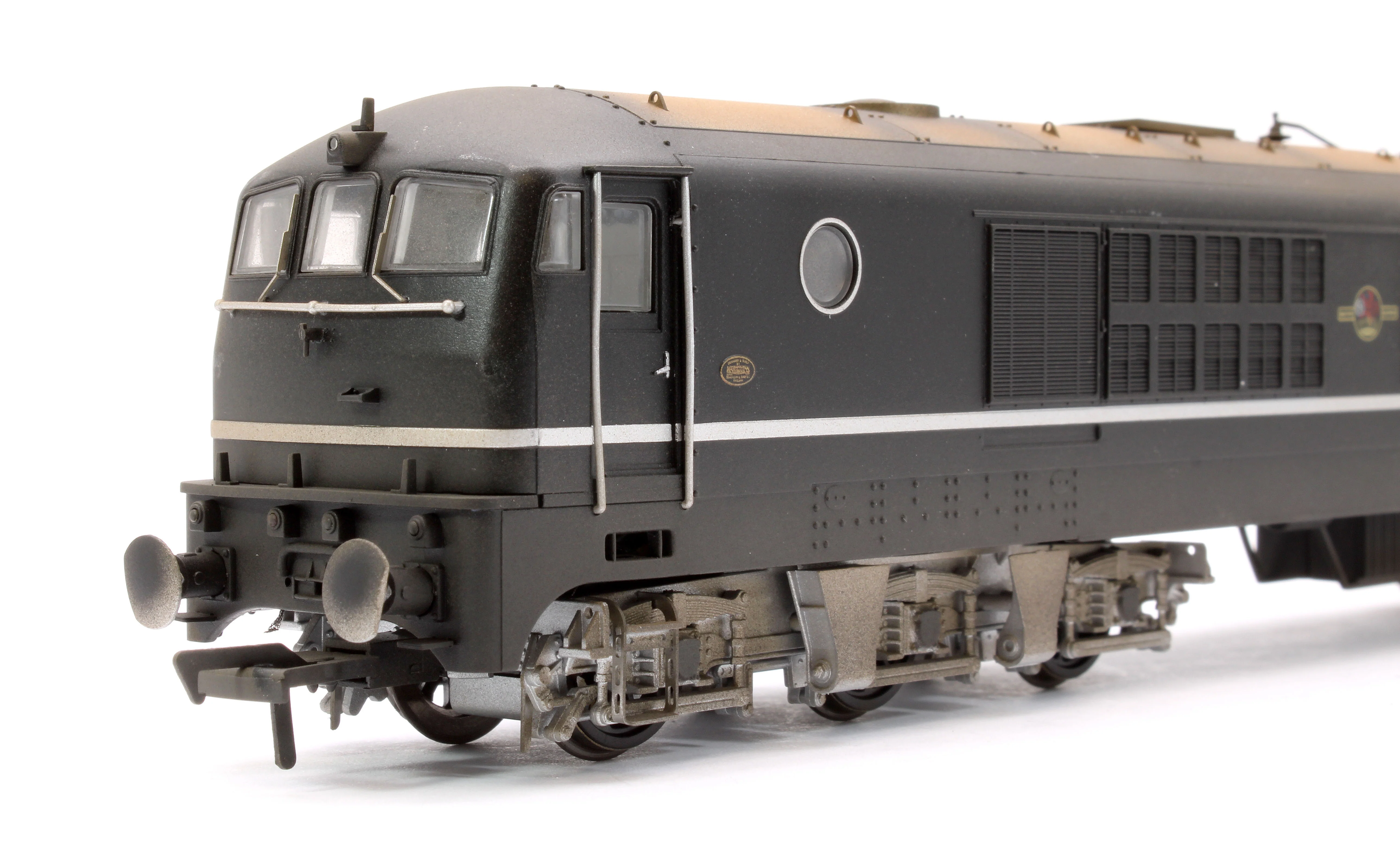 1811W Custom Weathered BR Class 80 E1000 (Rebuilt 18100 Gas Turbine) Electric Locomotive in BR Black (Late Crest) - Image 9