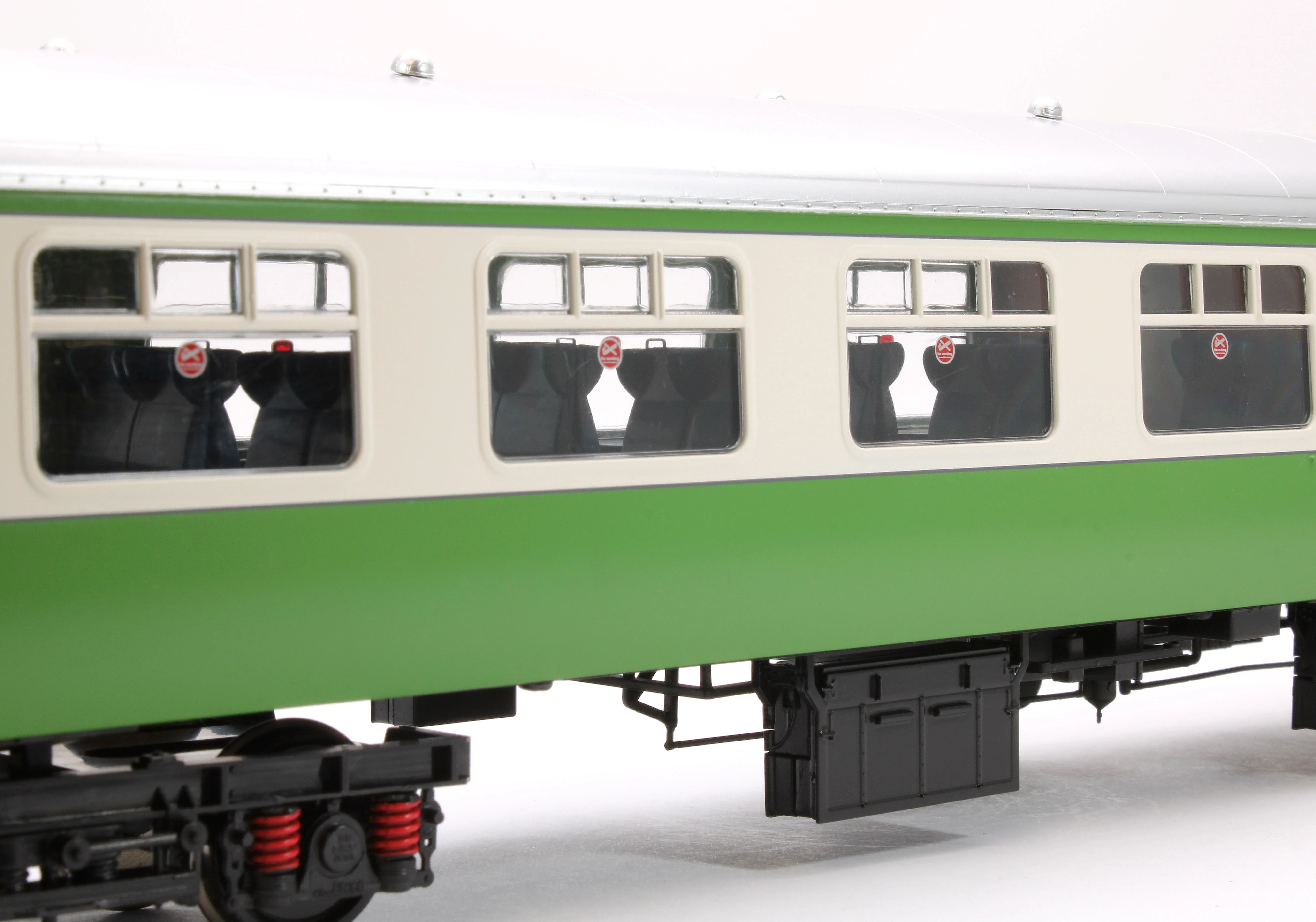 2413 Hebridean green/cream Mk2 Brake Second Open (BSO) - Image 3