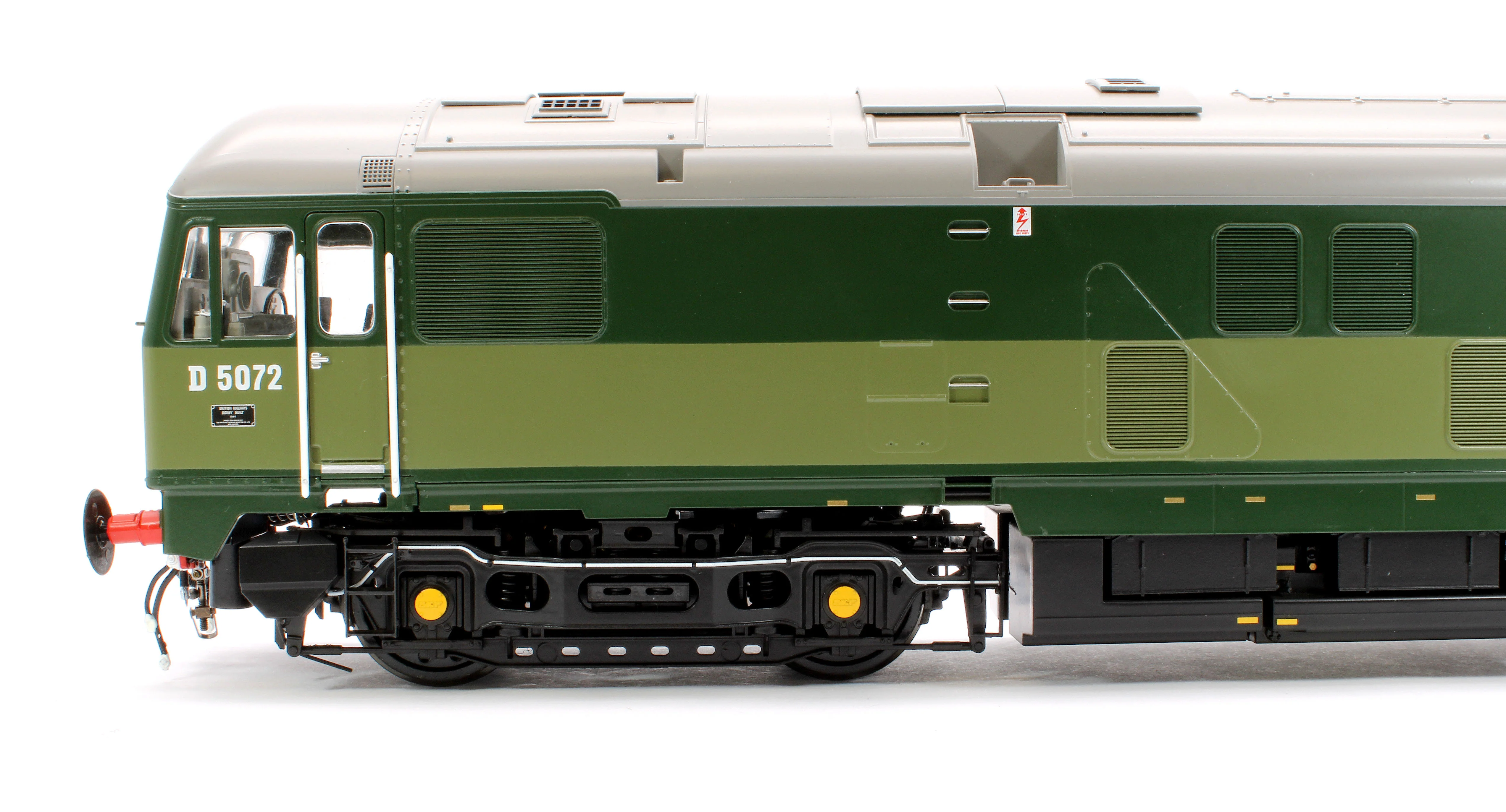 2452 Class 24/0 BR Two-Tone Green D5072 (Small Yellow Panels) Diesel Locomotive - Image 6