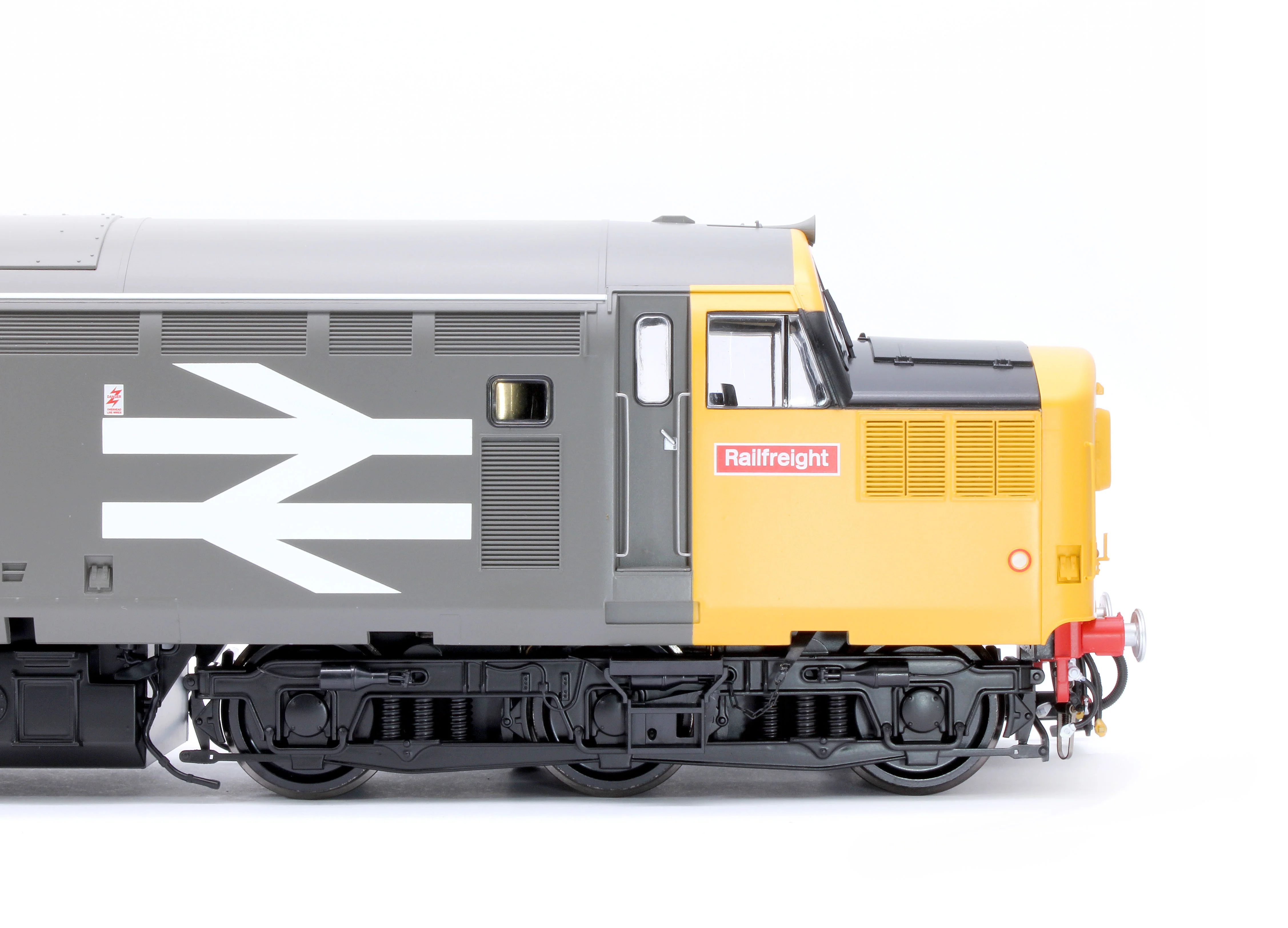 3732 Class 37/0 Railfreight Large Logo Grey No.37196 Tre Pol and Pen (Centre Headcode) Diesel Locomotive - Image 7