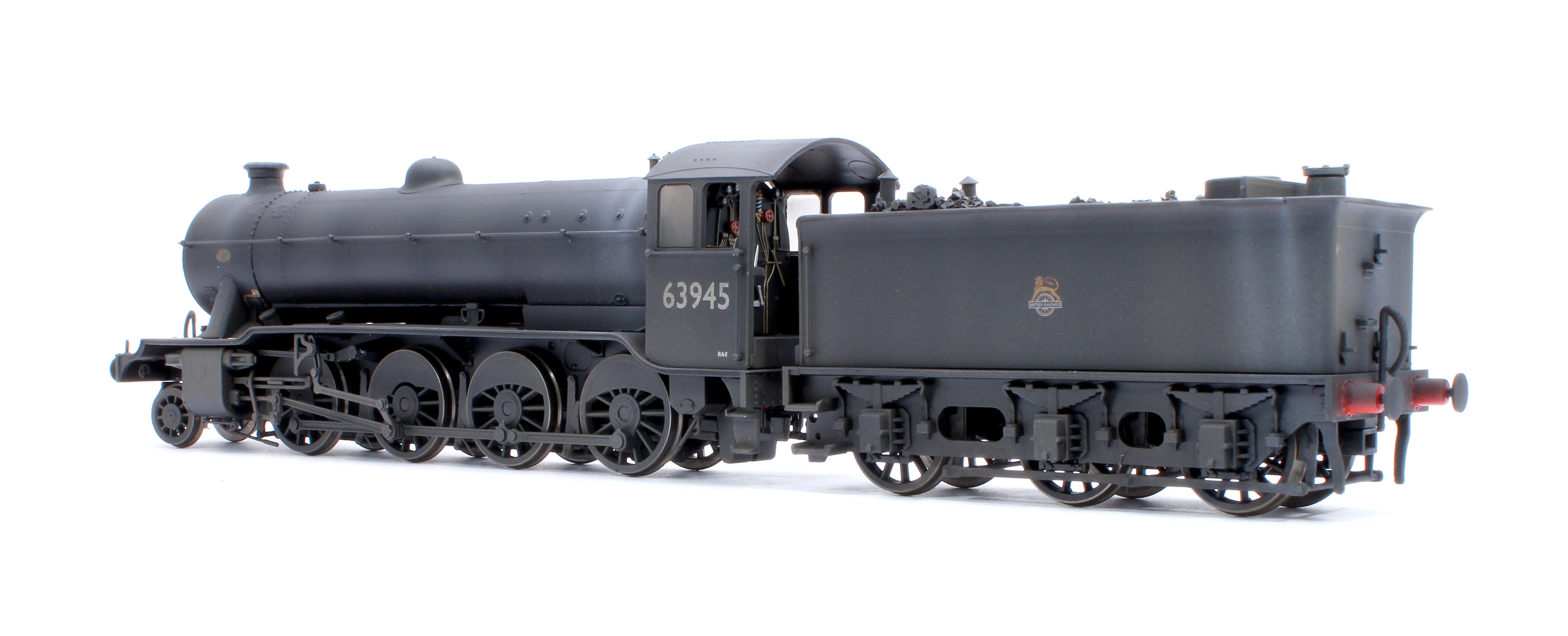 3942W Custom Weathered Class O2/4 'Tango' BR early emblem black No. 63945 with low running plate, LNER cab and GN tender, short chimney - Image 3