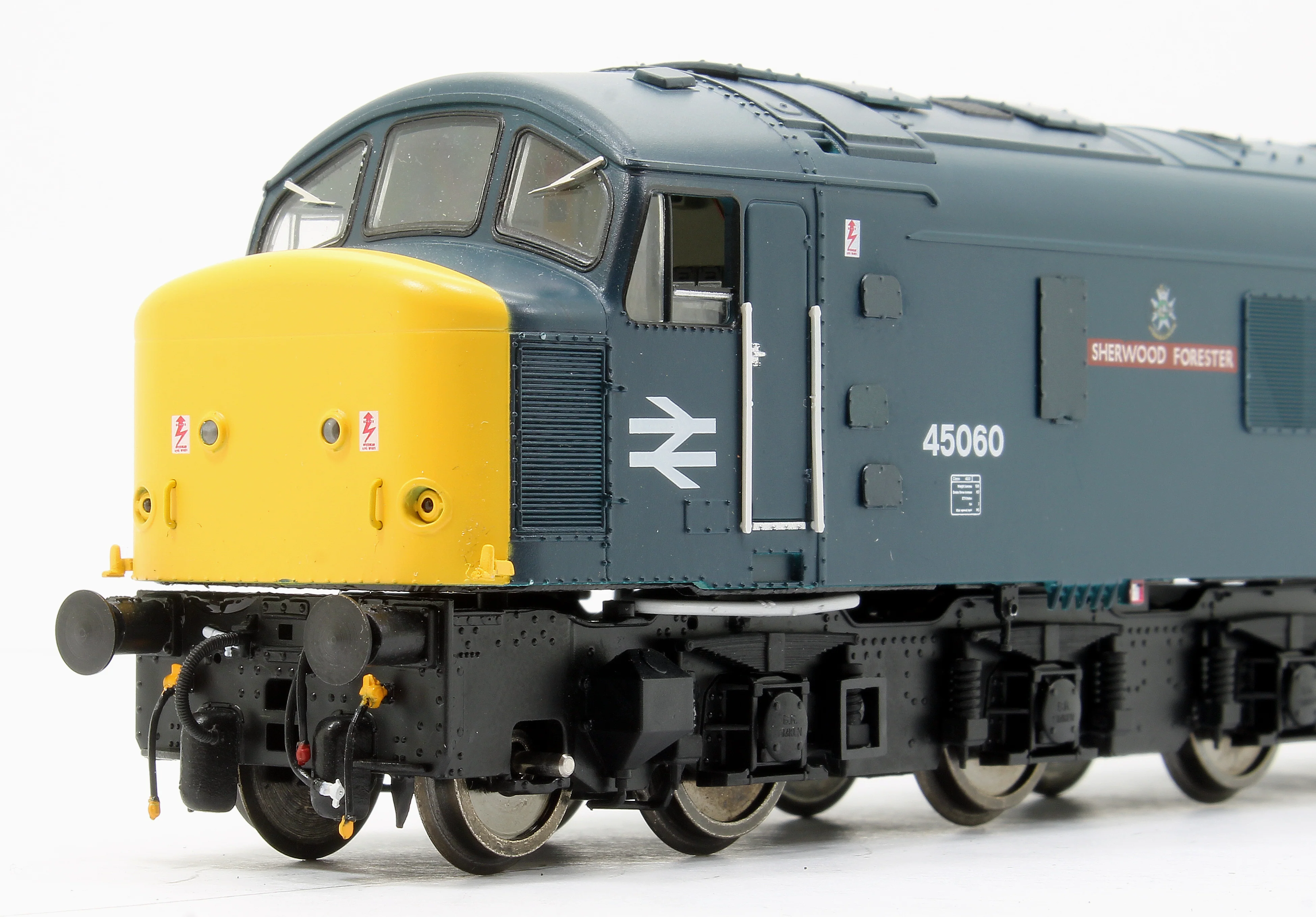 45305 Class 45/0 45060 'Sherwood Forester' BR Blue with Full Yellow Ends (Sealed Beam) Diesel Locomotive - Image 7