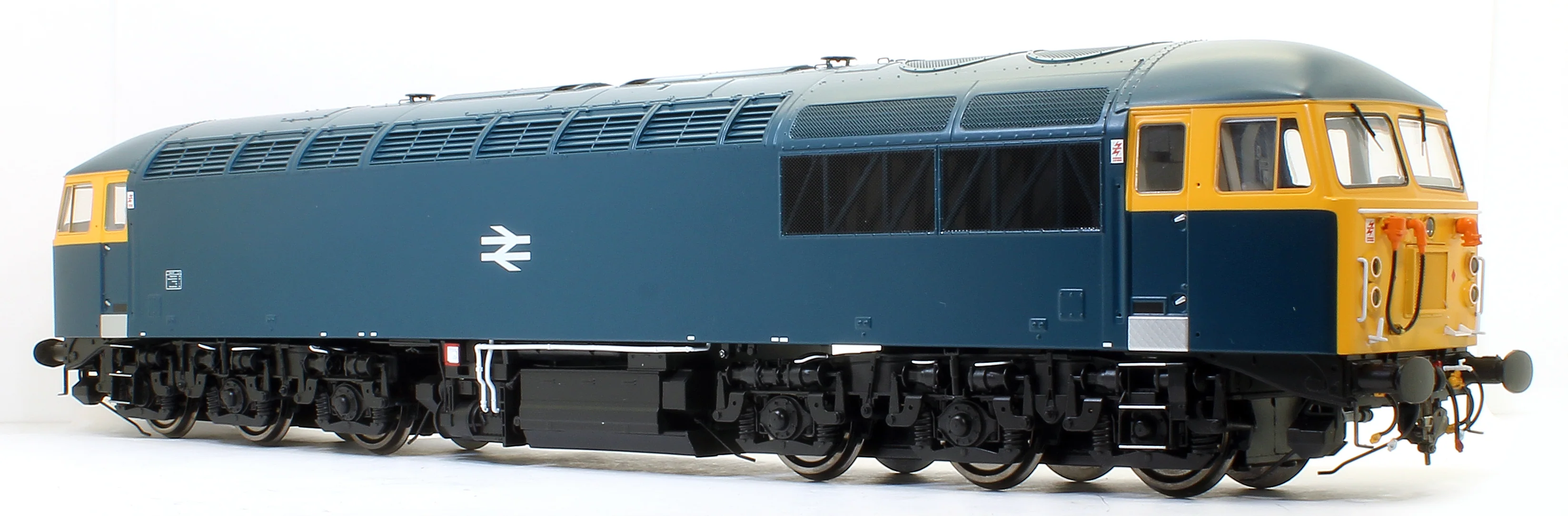 5600 Class 56 BR Blue Heavy Freight Diesel Locomotive - Image 2