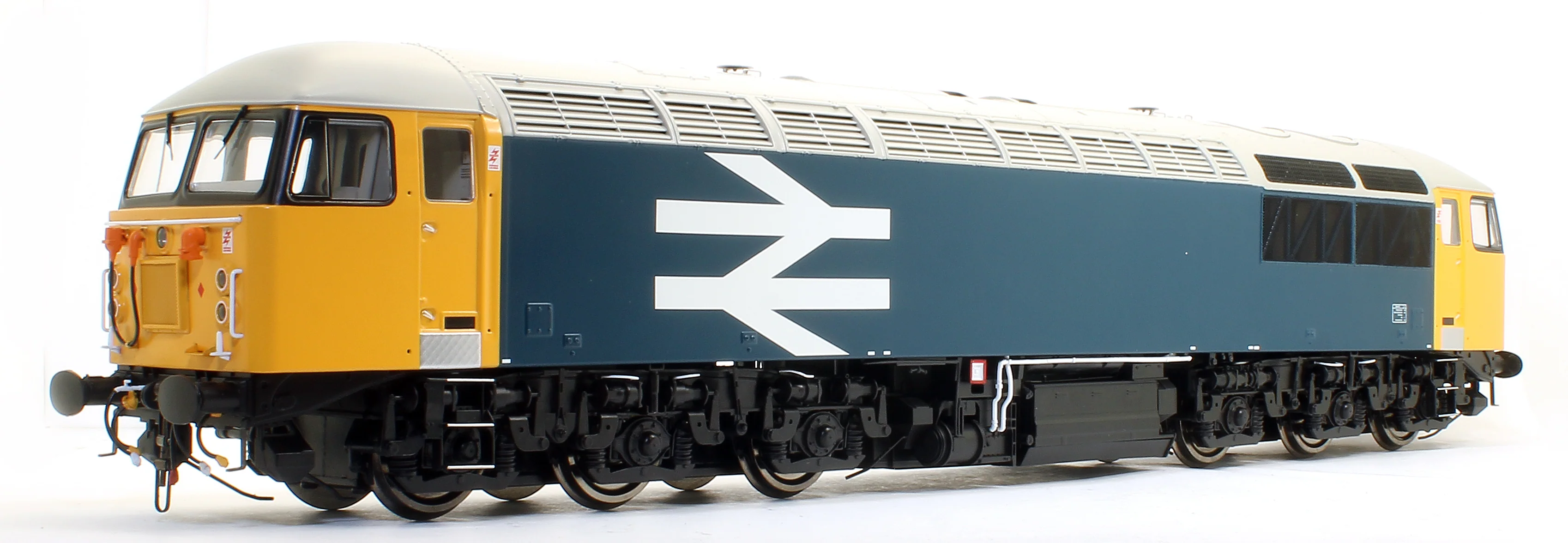 5601 Class 56 BR Blue Large Logo Heavy Freight Diesel Locomotive - Image 3