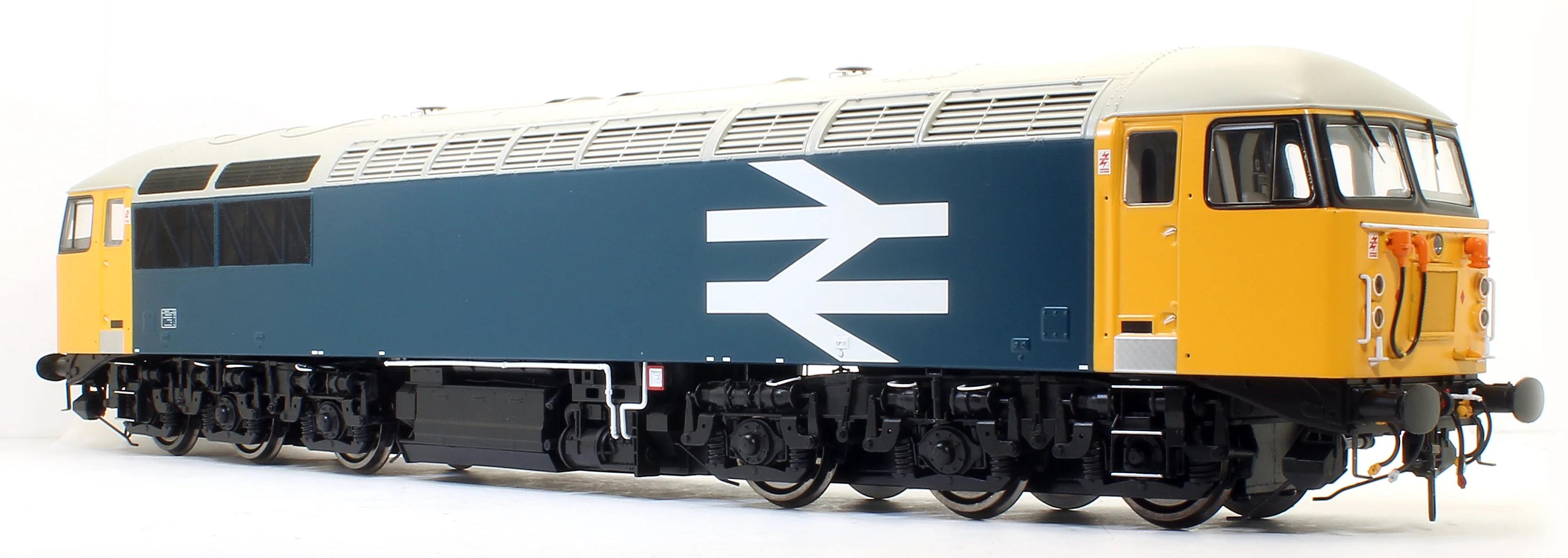 5601 Class 56 BR Blue Large Logo Heavy Freight Diesel Locomotive - Image 4