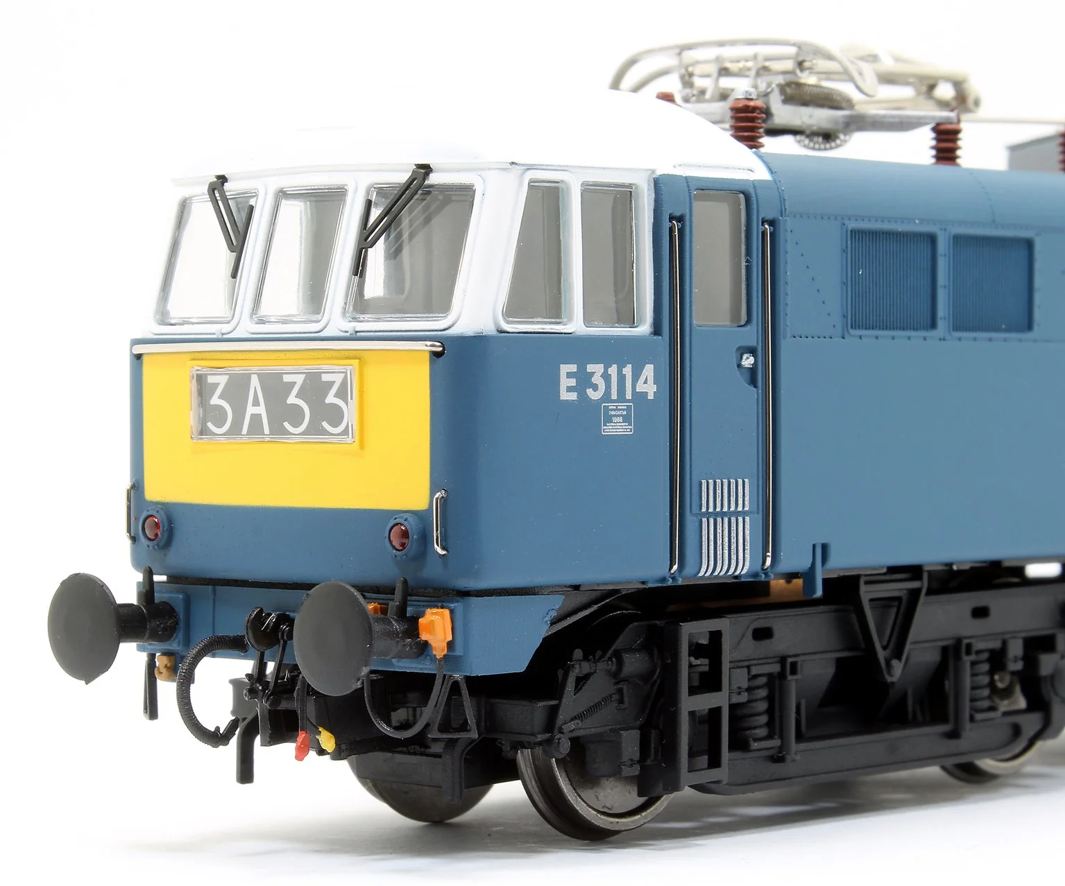8651 Class 86/0 'AL6' Bo-Bo Electric Locomotive BR Blue E3114 with small yellow warning panels and blue bufferbeams - Image 2