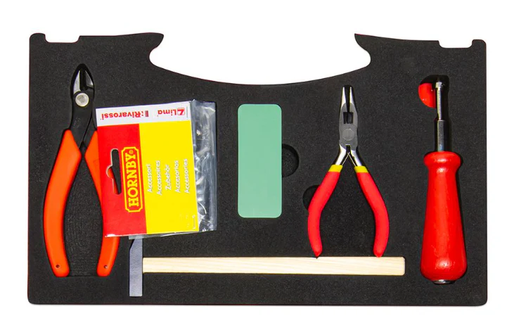AG9163 Beginners Build-a-Layout Tool Set - Image 2