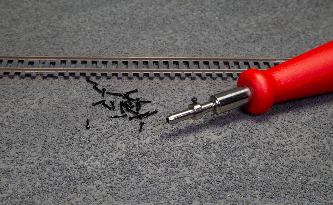 AG9163 Beginners Build-a-Layout Tool Set - Image 6