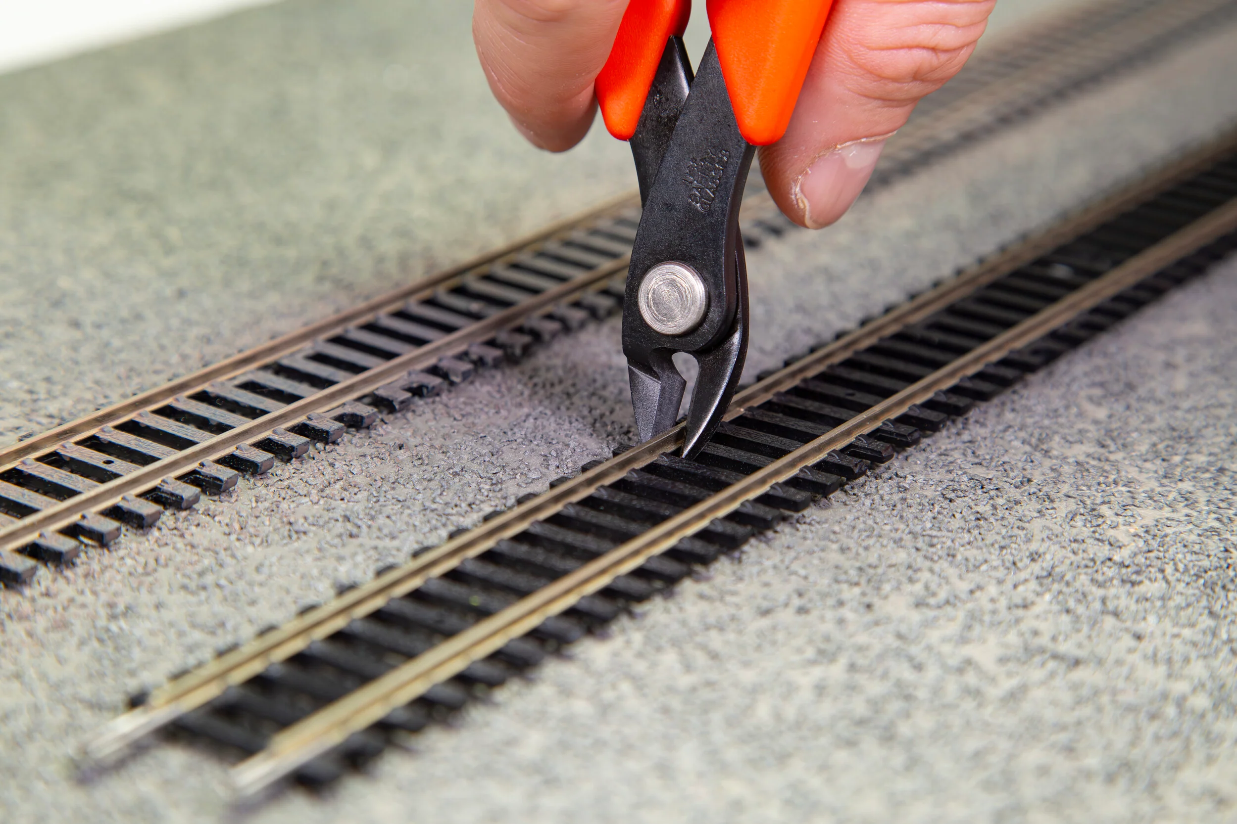 AG9163 Beginners Build-a-Layout Tool Set - Image 9