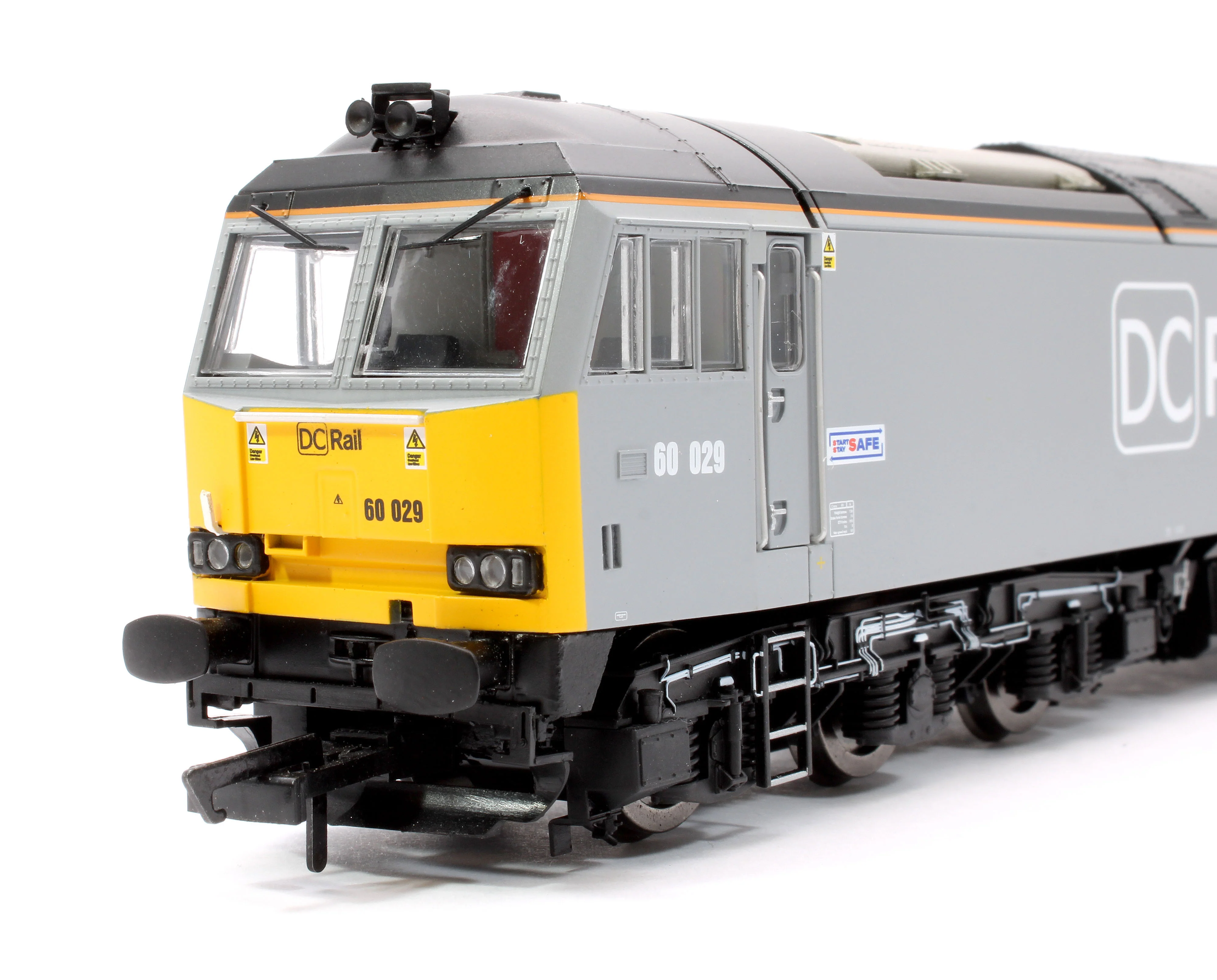 R30374 DC Rail Class 60 Co-co 60029 Ben Nevis Diesel Locomotive - Image 9