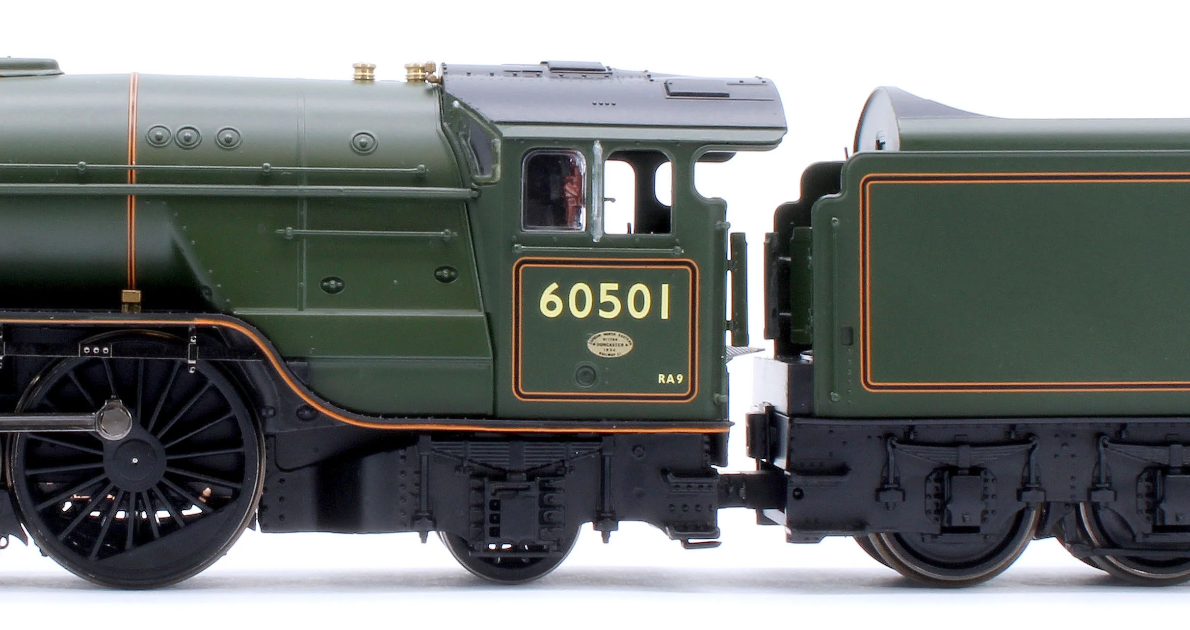 R30395SS BR Early Thompson A2-2 Cock O the North No.60501 (with Steam Generator) Steam Locomotive - Image 8