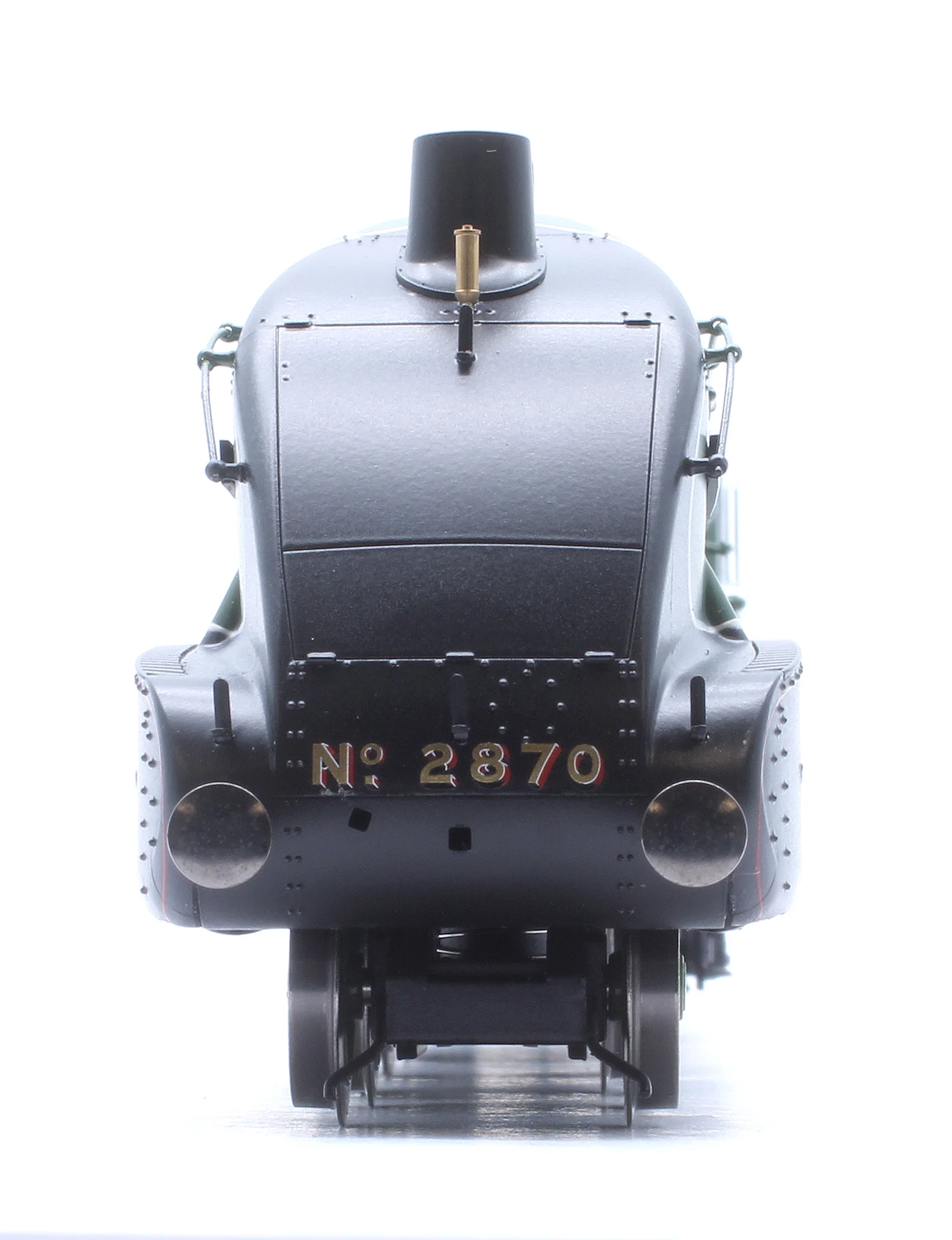R30406 LNER Streamlined B17 City of London No.2870 Steam Locomotive - Image 9