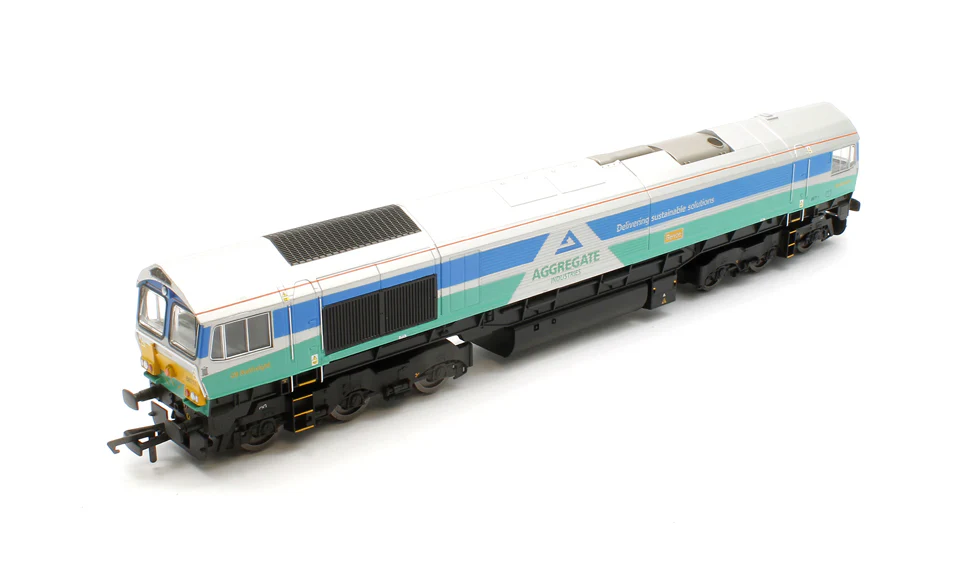 R30428 RailRoad Plus Aggregates Class 66 Sence No.66711 Diesel Locomotive - Image 10