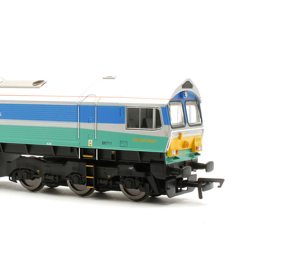 R30428TXS RailRoad Plus Aggregates Class 66 Sence No.66711 Diesel Locomotive - DCC Sound - Image 6