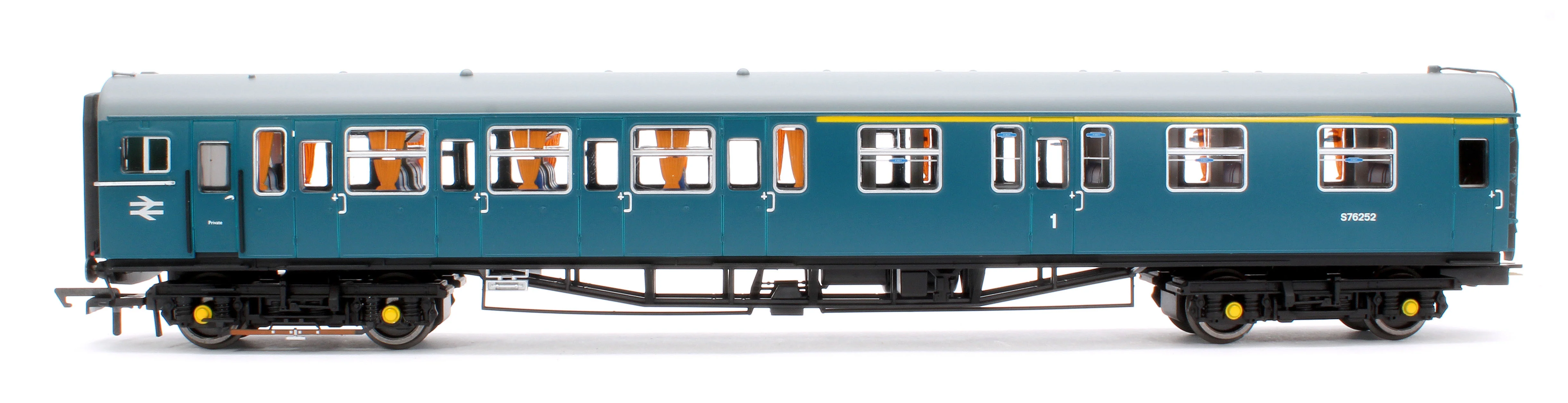 R30447 BR Class 423 - 4 VEP Train Pack - Image 3