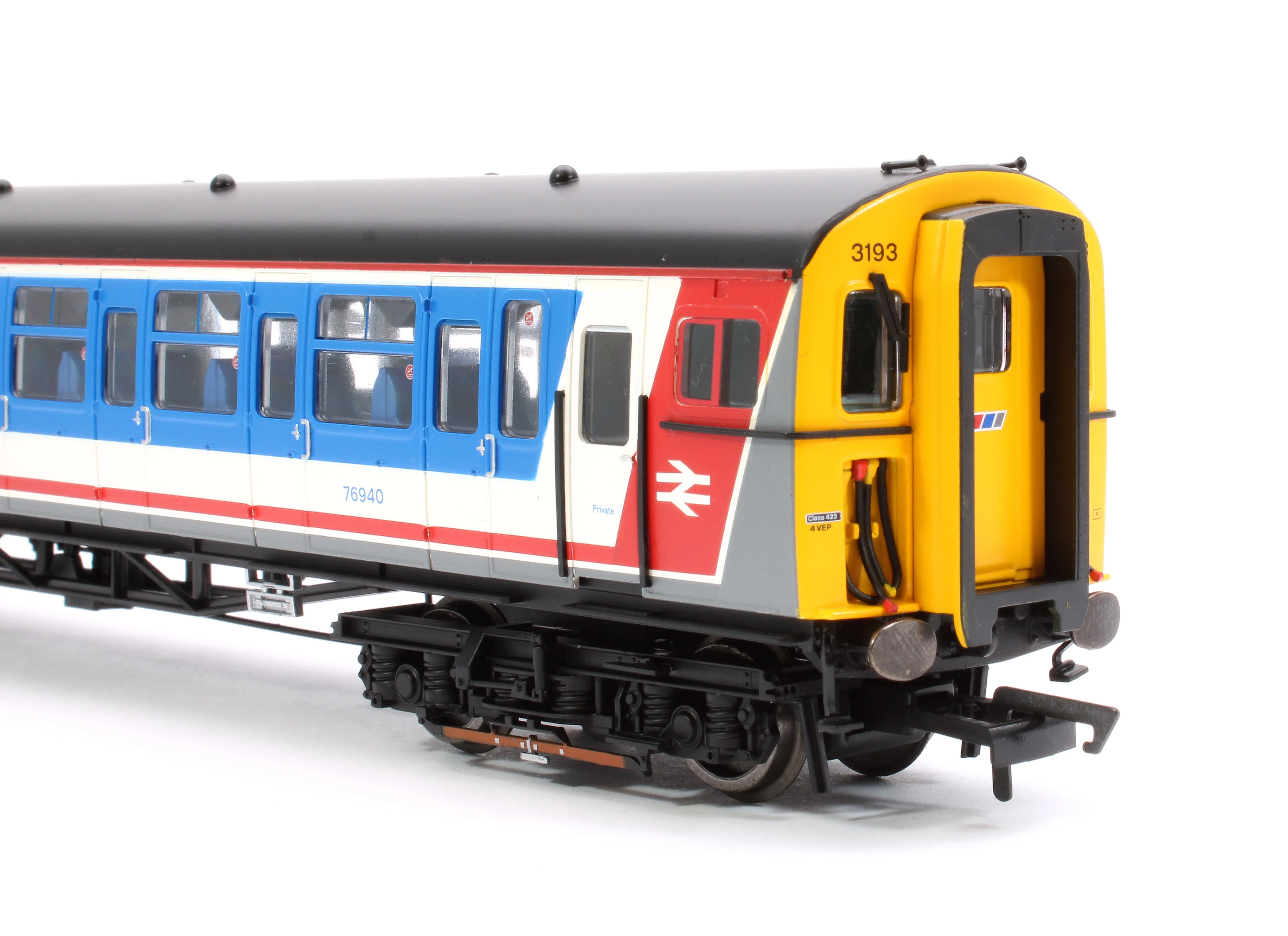 R30448 Network South East Class 423 4 VEP No.3193 Train Pack - Image 13