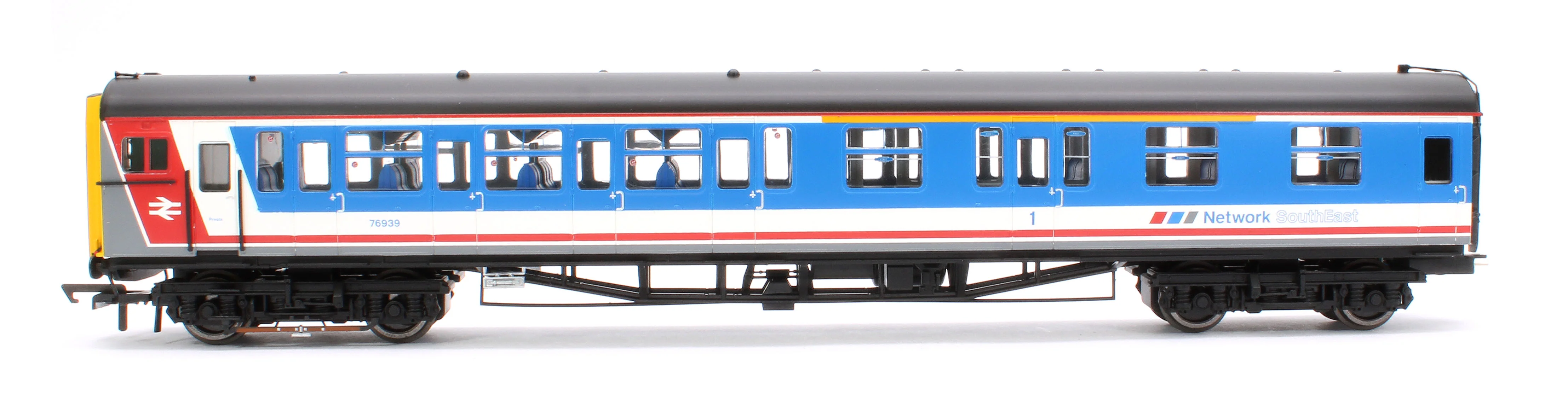R30448 Network South East Class 423 4 VEP No.3193 Train Pack - Image 3