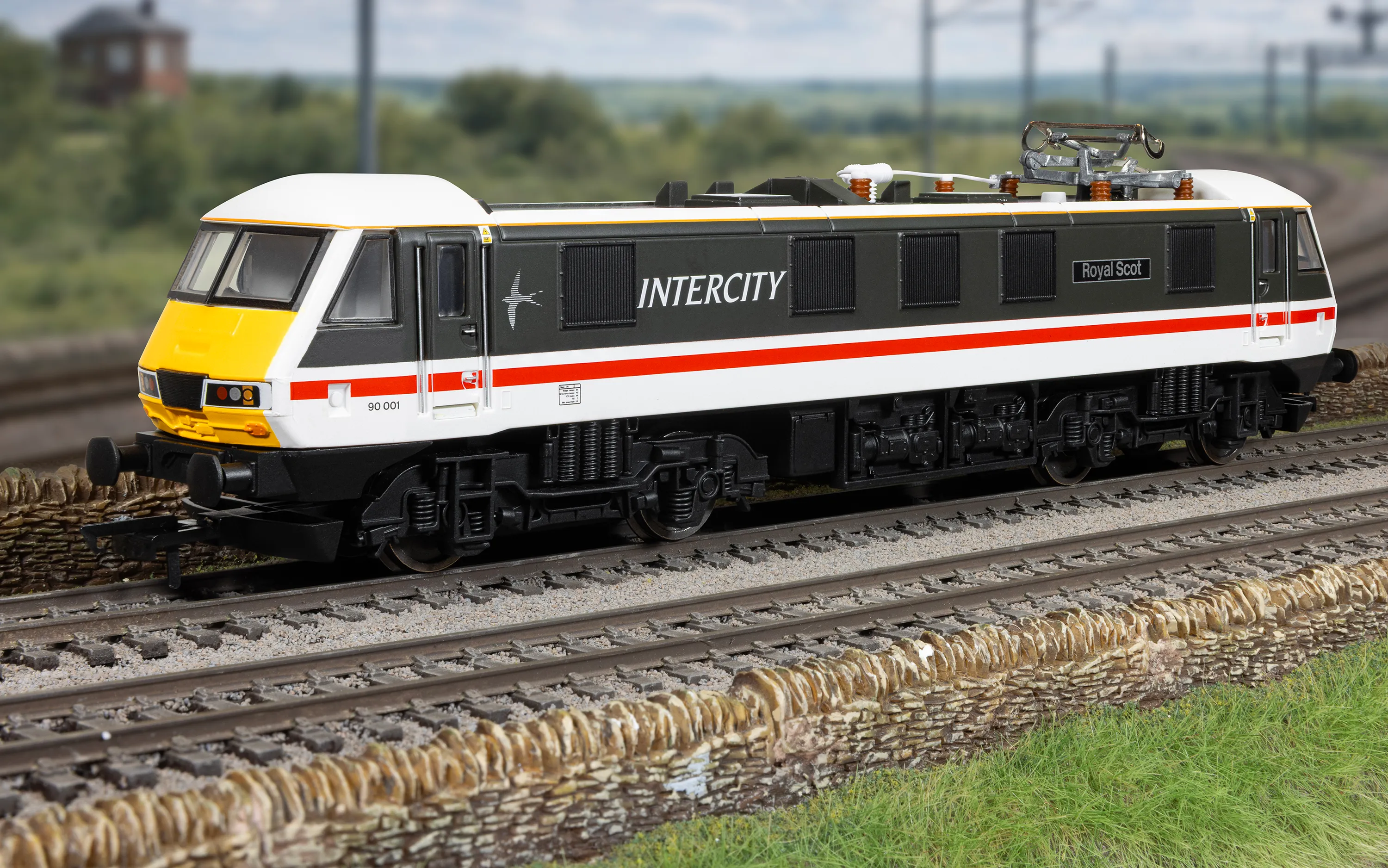 R30529TXS RailRoad Class 90 Intercity 90001 'Royal Scot' Electric Locomotive - DCC Sound - Image 8