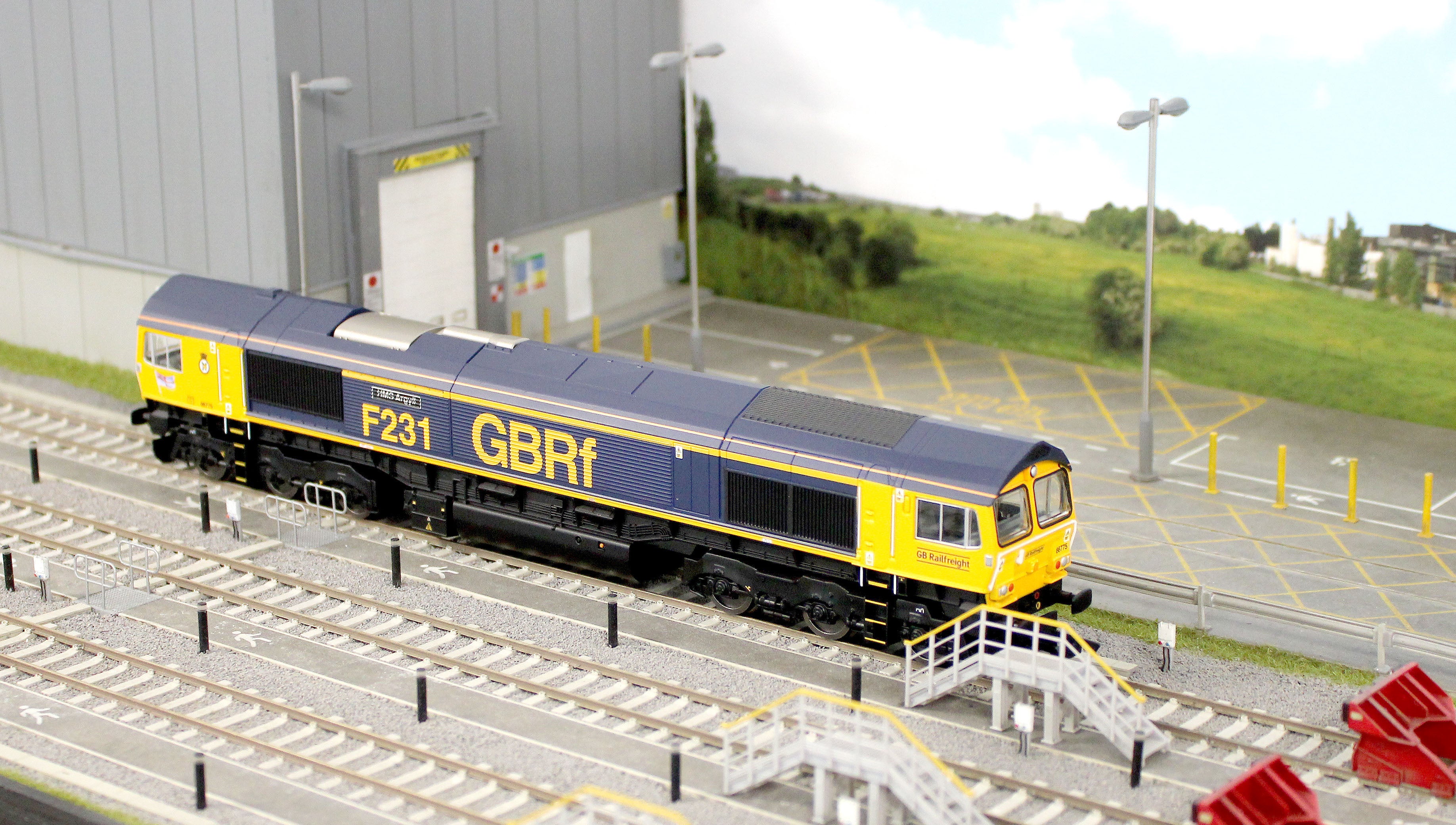 R30534TXS RailRoad GBRf Class 66 HMS Argyll 66775 Diesel Locomotive - DCC Sound - Image 14