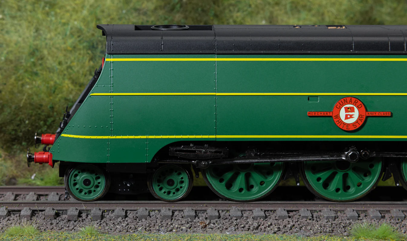 R30560SS SR Merchant Navy Class Cunard White Star Line 21C4 Steam Locomotive - DCC Sound & Steam Generator - Image 13