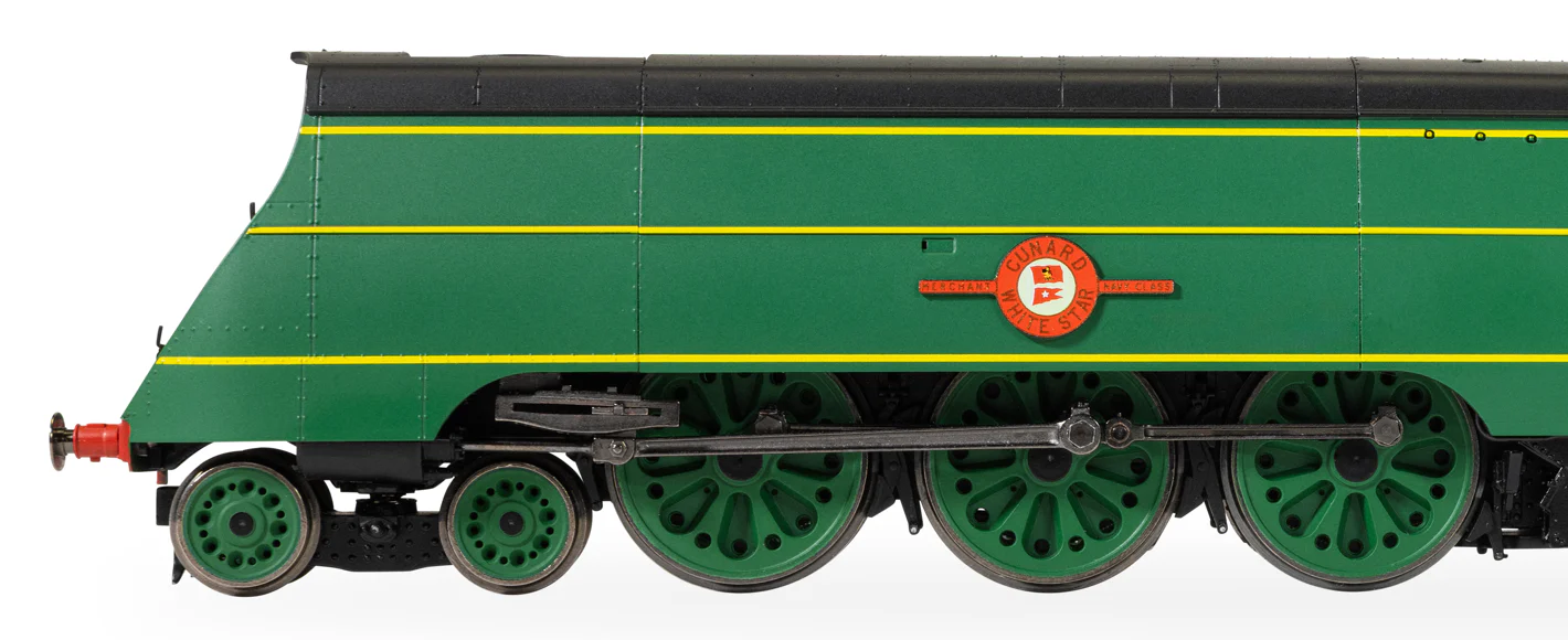 R30560SS SR Merchant Navy Class Cunard White Star Line 21C4 Steam Locomotive - DCC Sound & Steam Generator - Image 3
