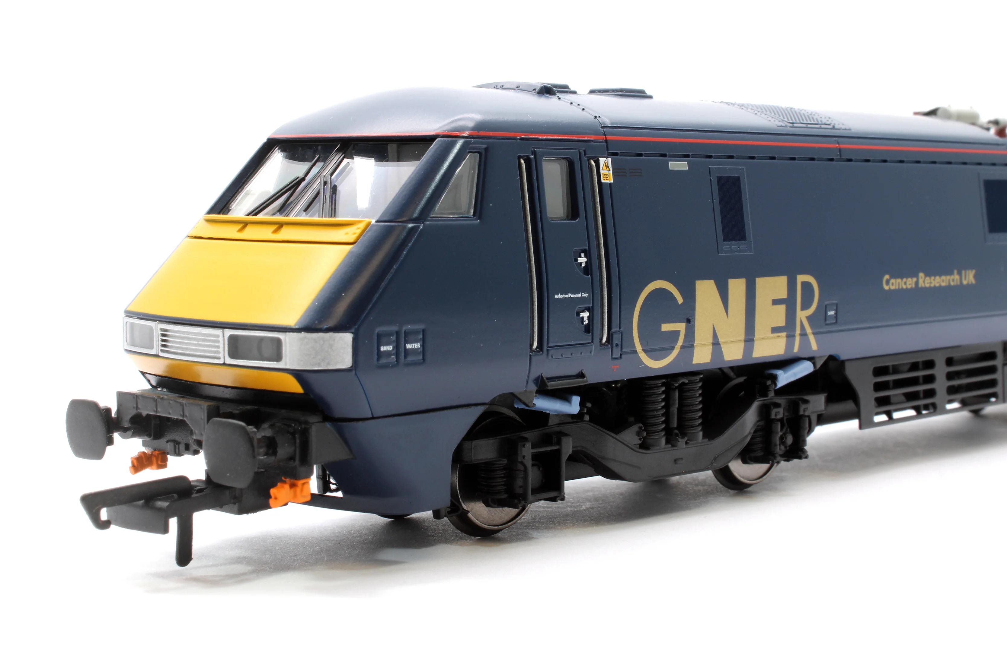 R3893 Class 91 91117 Bo-Bo "Cancer Research UK" GNER - Electric Locomotive - Image 6