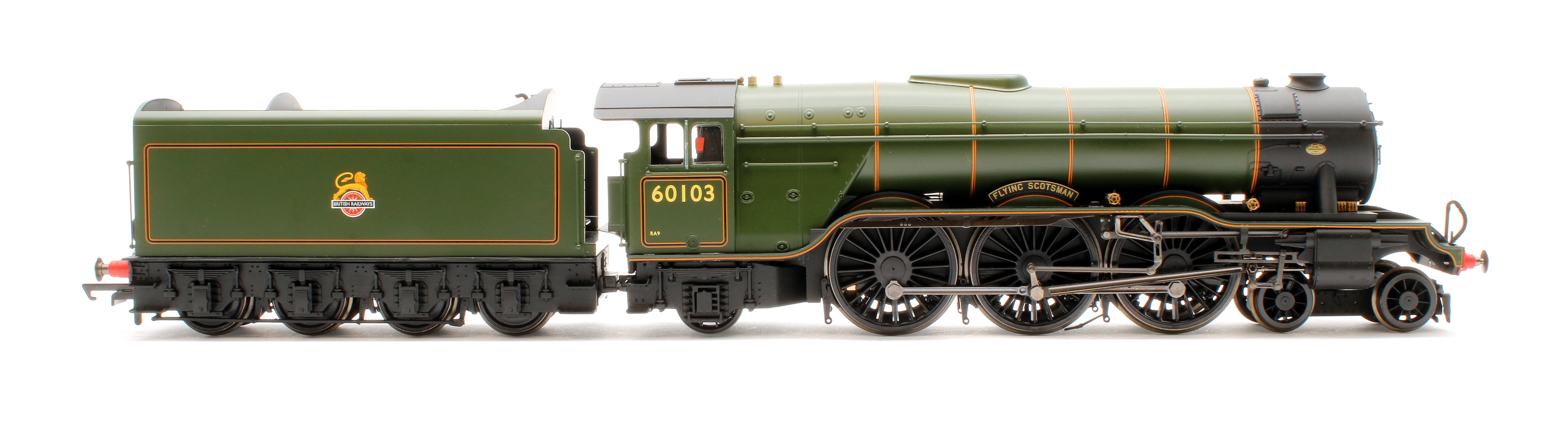 R3991SS Class A3 4-6-2 60103 'Flying Scotsman' BR with Steam Generator (Diecast footplate and flickering firebox) Steam Locomotive - DCC Sound & Smoke - Image 5